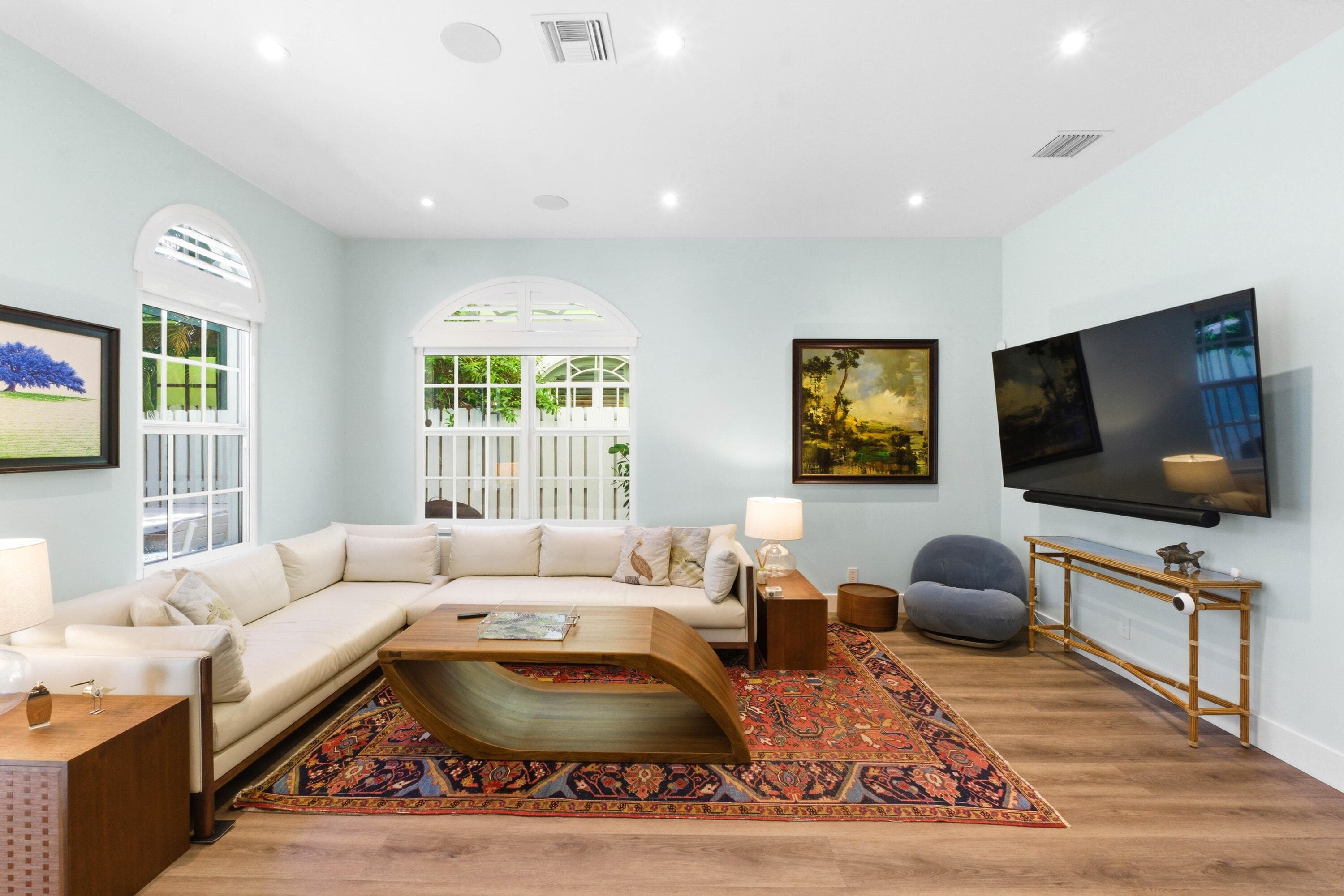 2628 NE 9th Avenue 2, Wilton Manors, FL 33334 — photo 3 of 47
