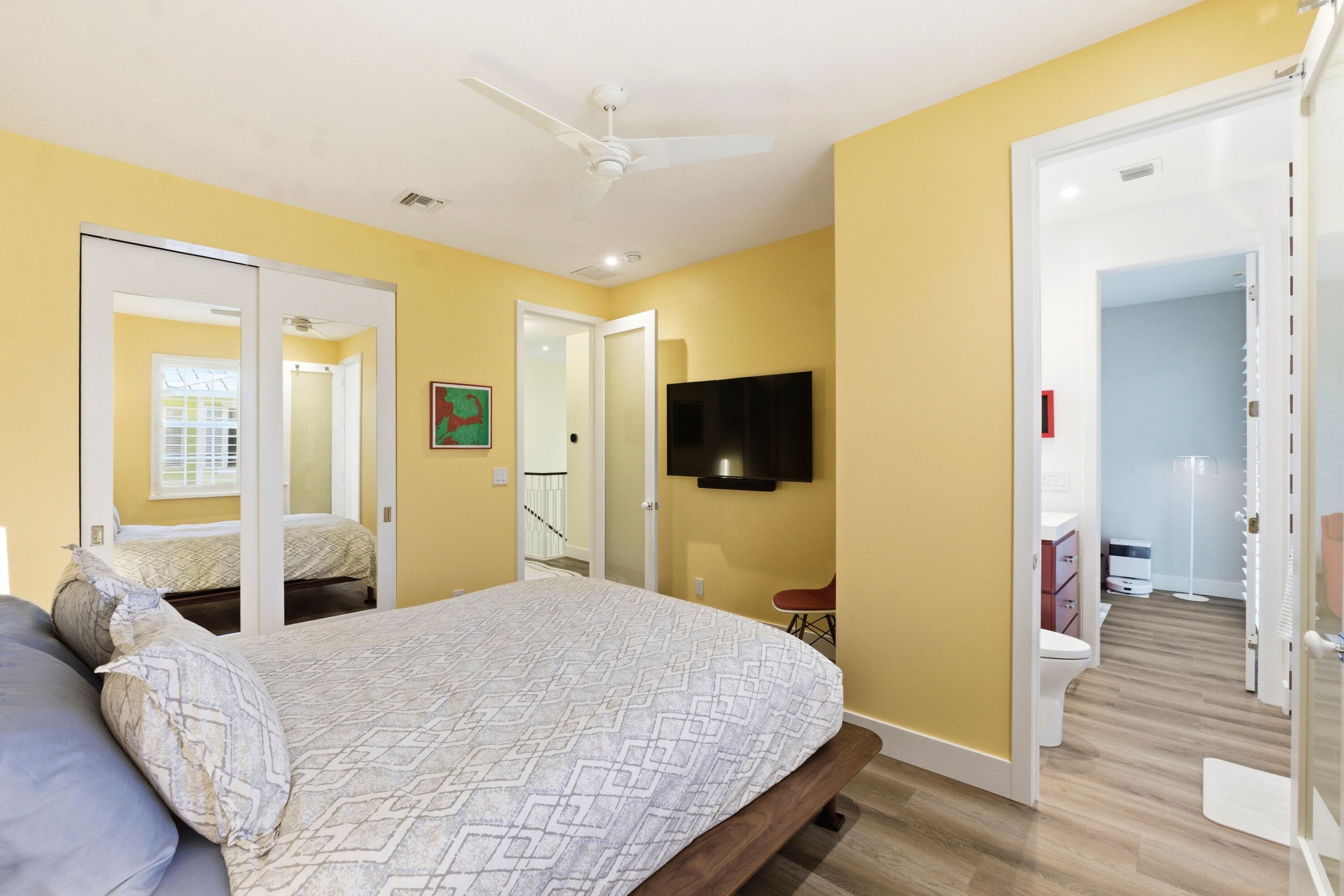 2628 NE 9th Avenue 2, Wilton Manors, FL 33334 — photo 35 of 47