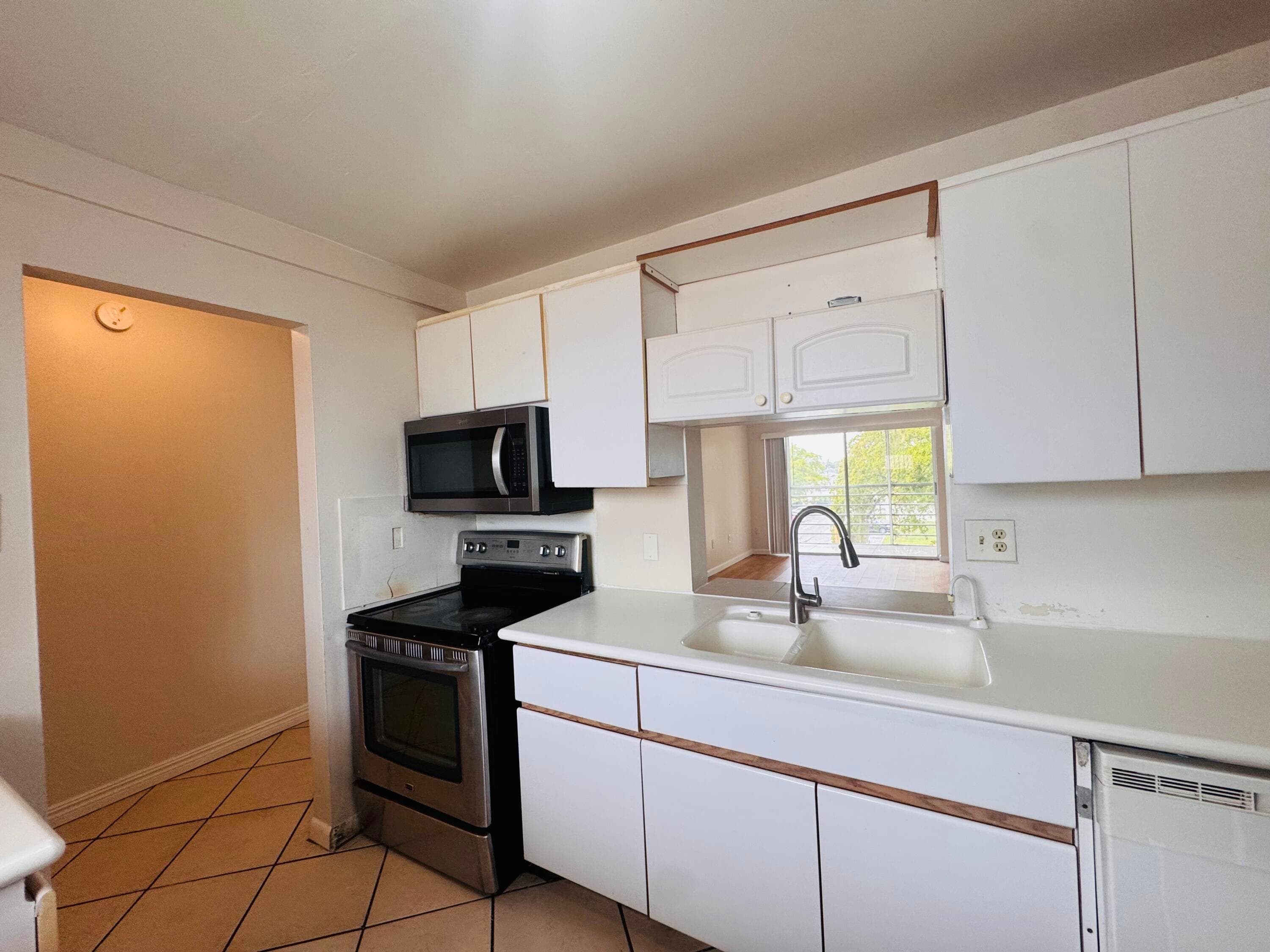 2800 NW 56th Avenue G407, Lauderhill, FL 33313 — photo 5 of 27