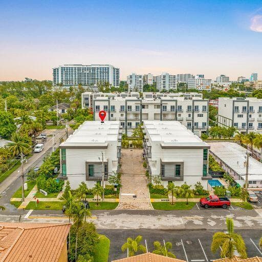 1058 N Victoria Park Road N, Fort Lauderdale, FL 33304 — photo 3 of 28