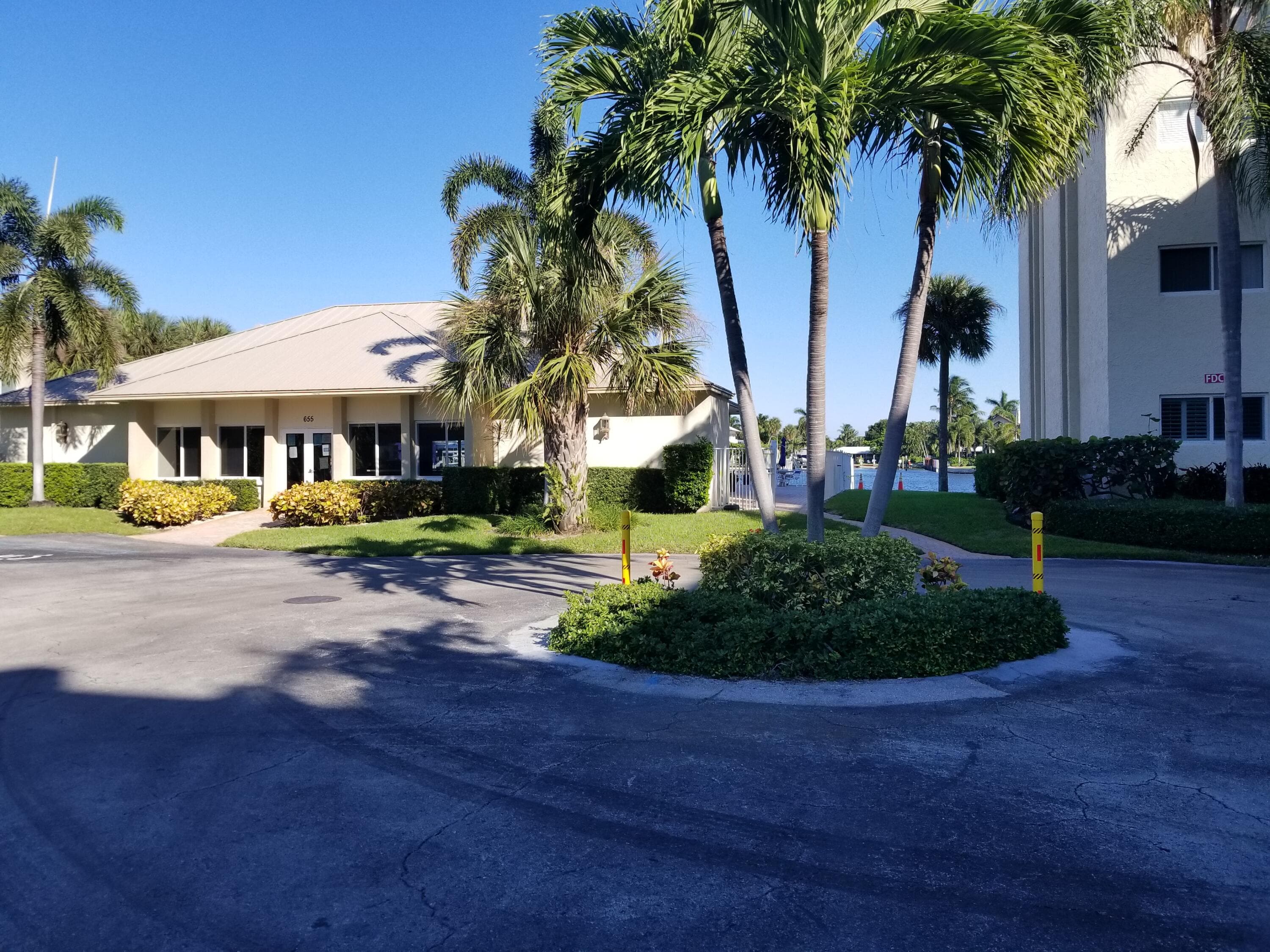 638 Snug Harbor Drive E12, Boynton Beach, FL 33435 — photo 3 of 24