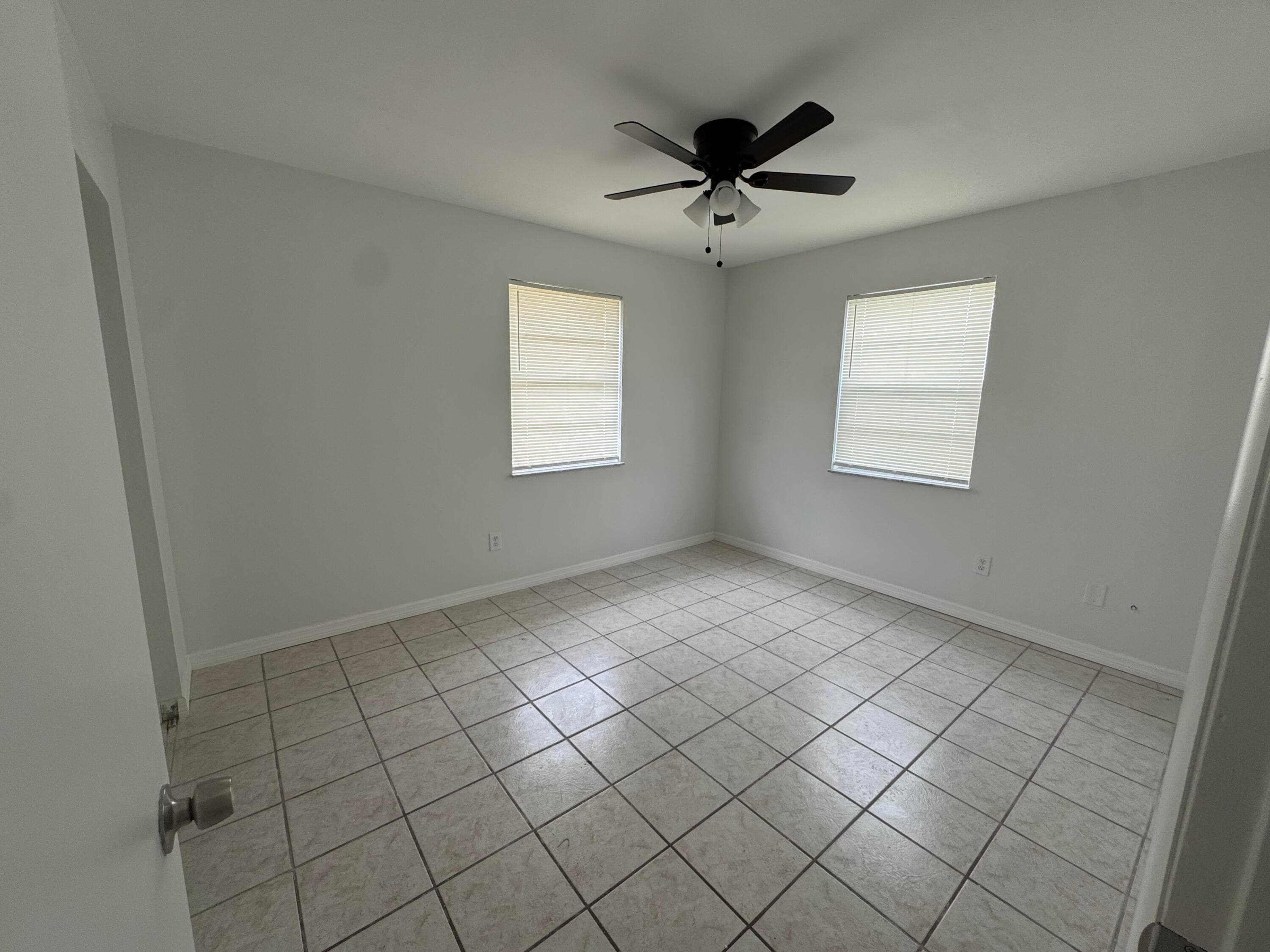 5010 Killarney Avenue A, Fort Pierce, FL 34951 — photo 8 of 9