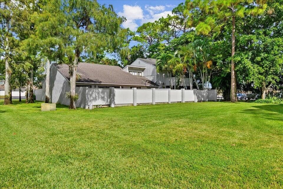 12875 Spinnaker Lane, Wellington, FL 33414 — photo 19 of 26