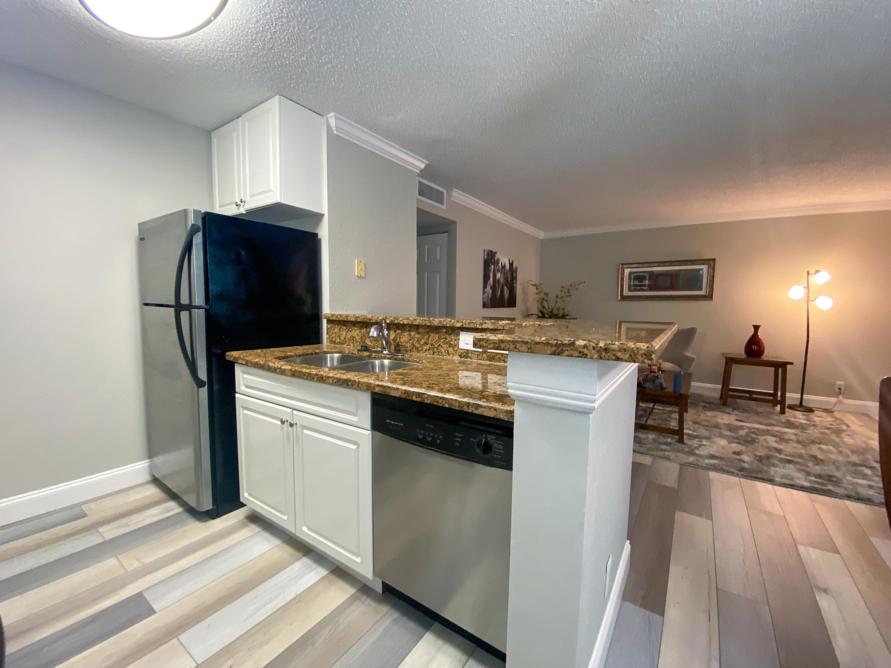 711 Forest Club Drive 111, Wellington, FL 33414 — photo 4 of 11