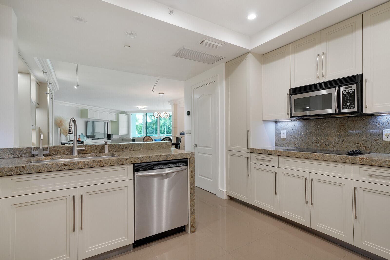 550 SE Mizner Boulevard B209, Boca Raton, FL 33432 — photo 19 of 78