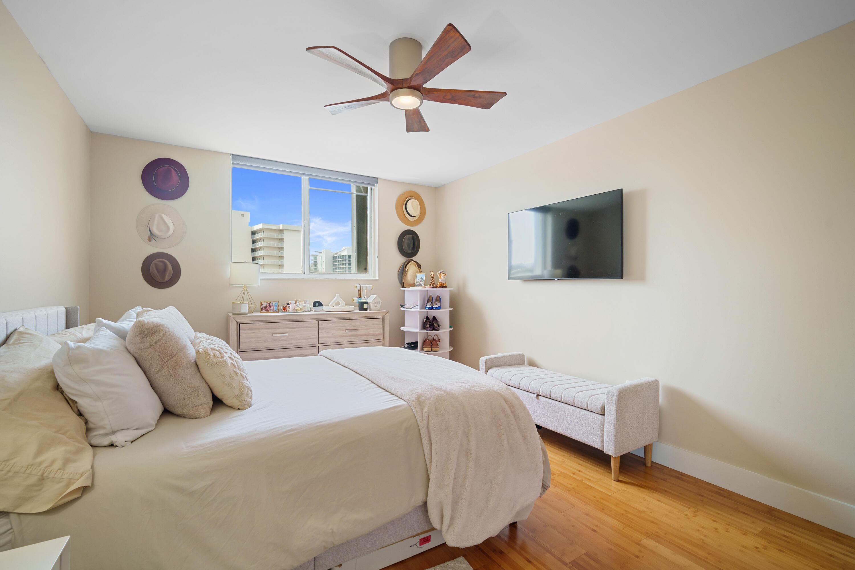 1688 West Avenue 606, Miami Beach, FL 33139 — photo 12 of 27