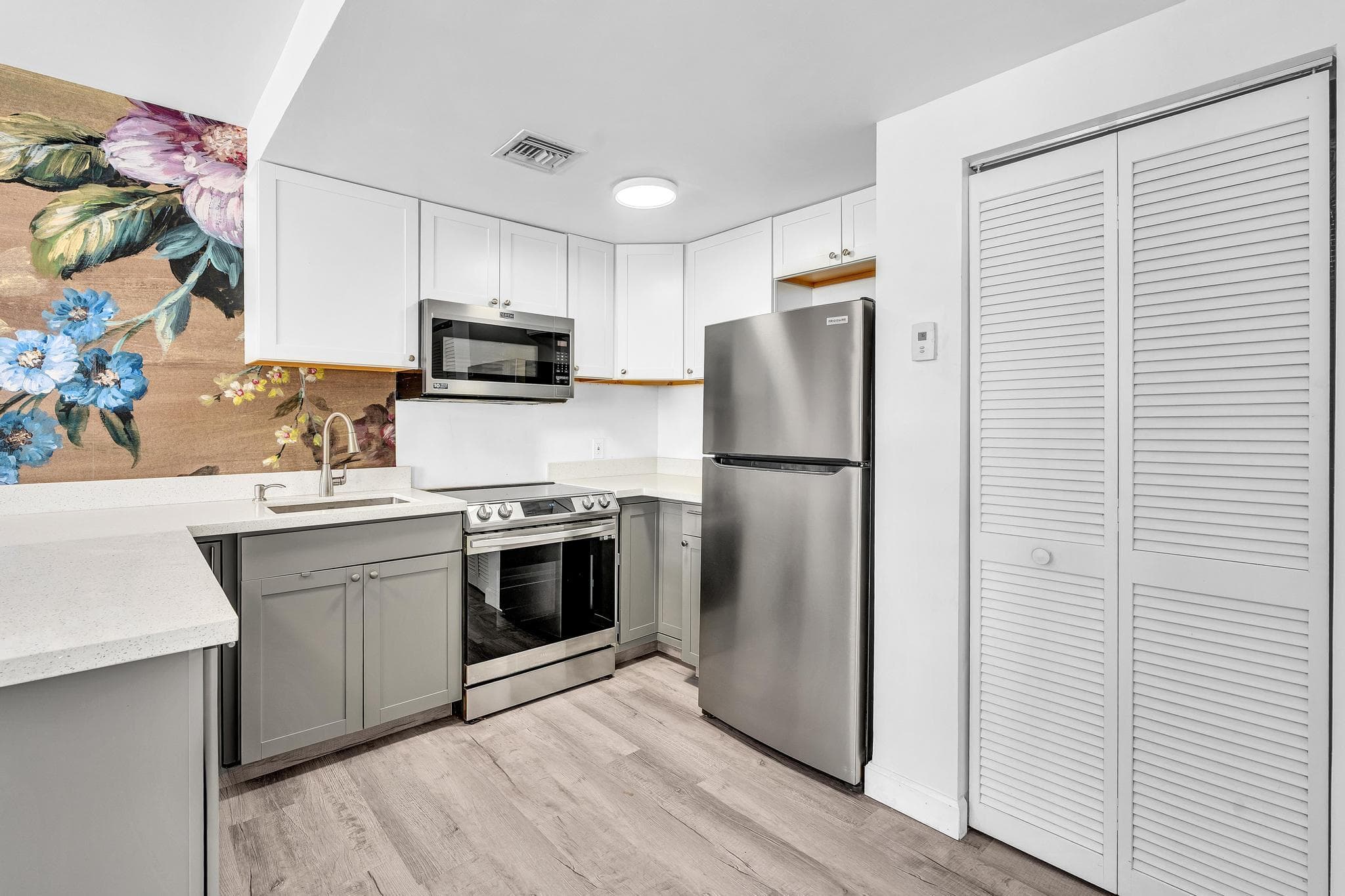 1460 Ocean Drive 205, Miami Beach, FL 33139 — photo 13 of 64