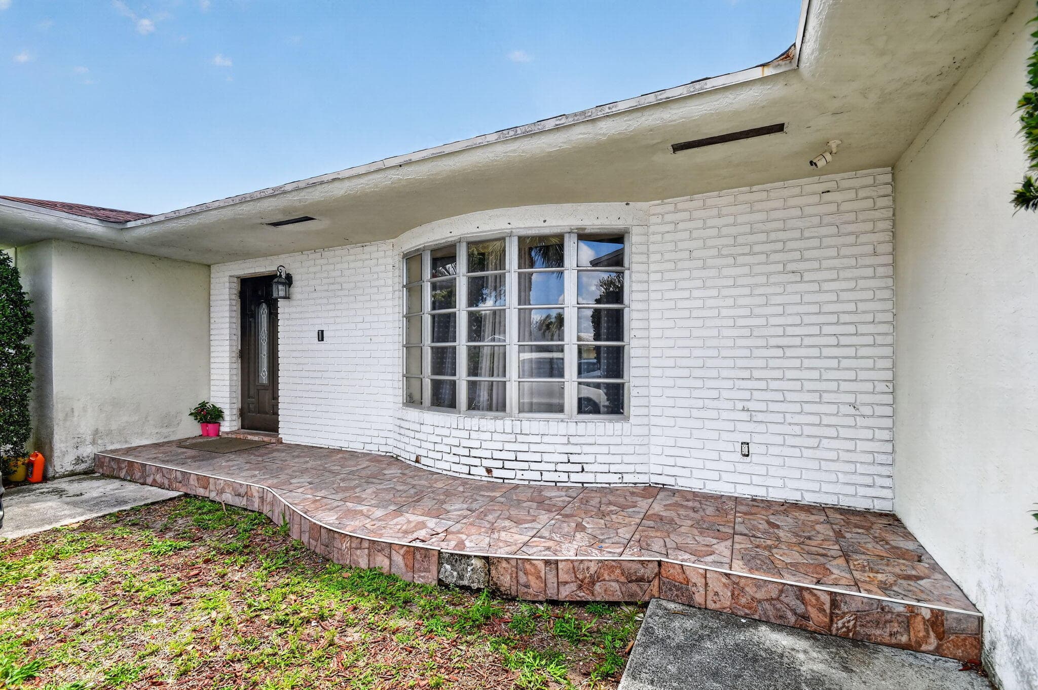 1660 40th Street, West Palm Beach, FL 33407 — photo 4 of 74