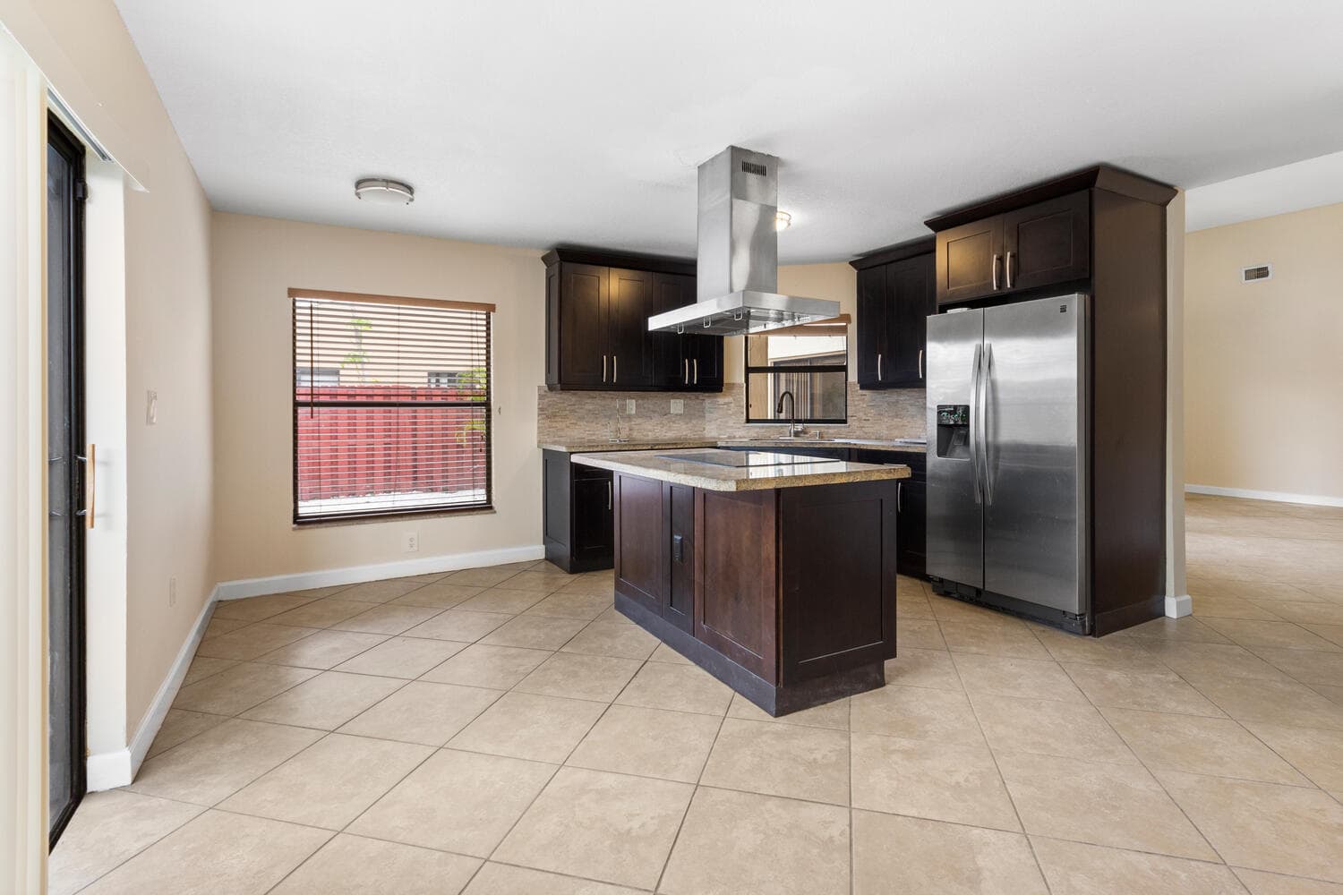 8871 SW 6th Street, Miami, FL 33174 — photo 6 of 9