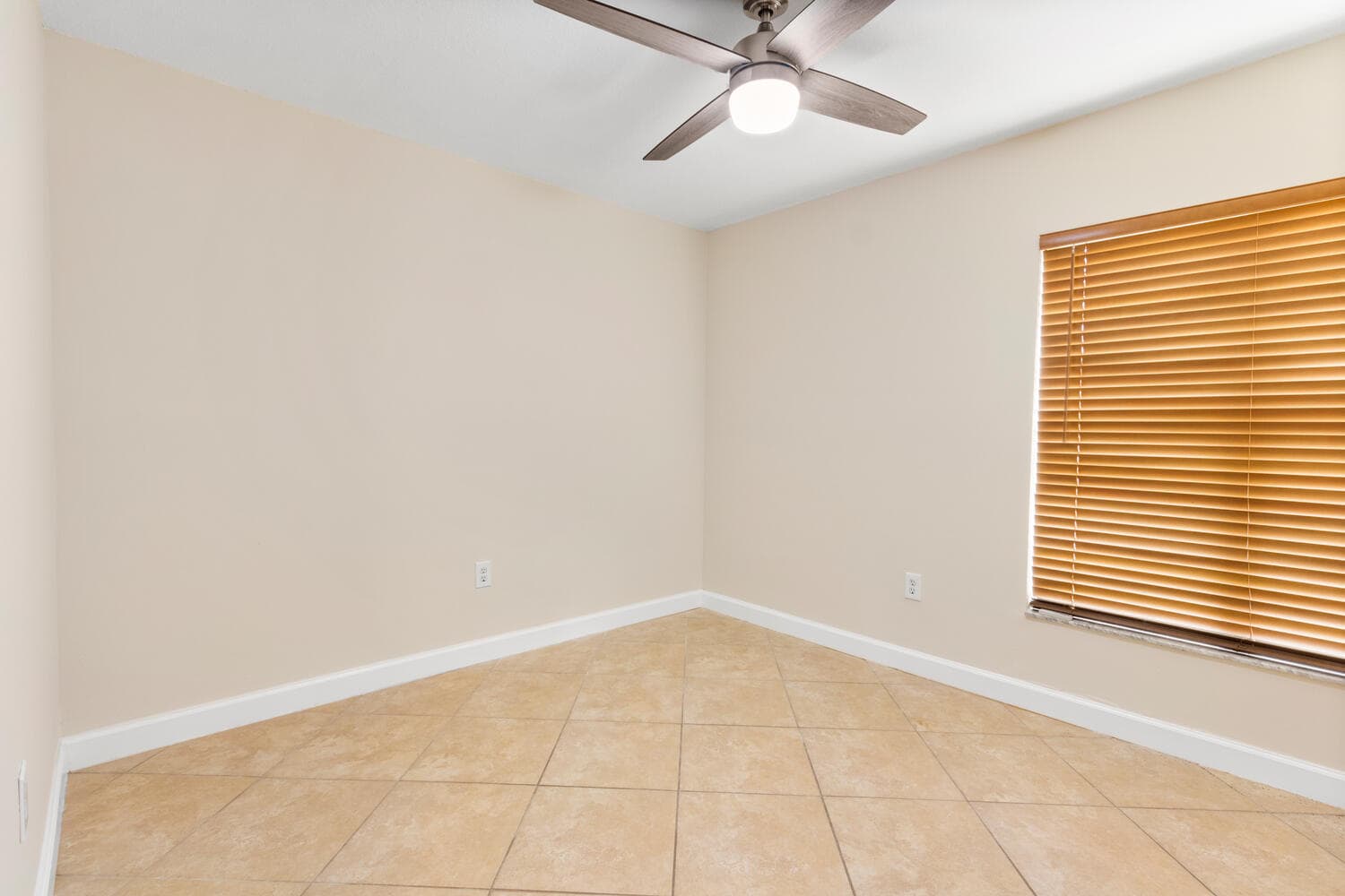 8871 SW 6th Street, Miami, FL 33174 — photo 8 of 9