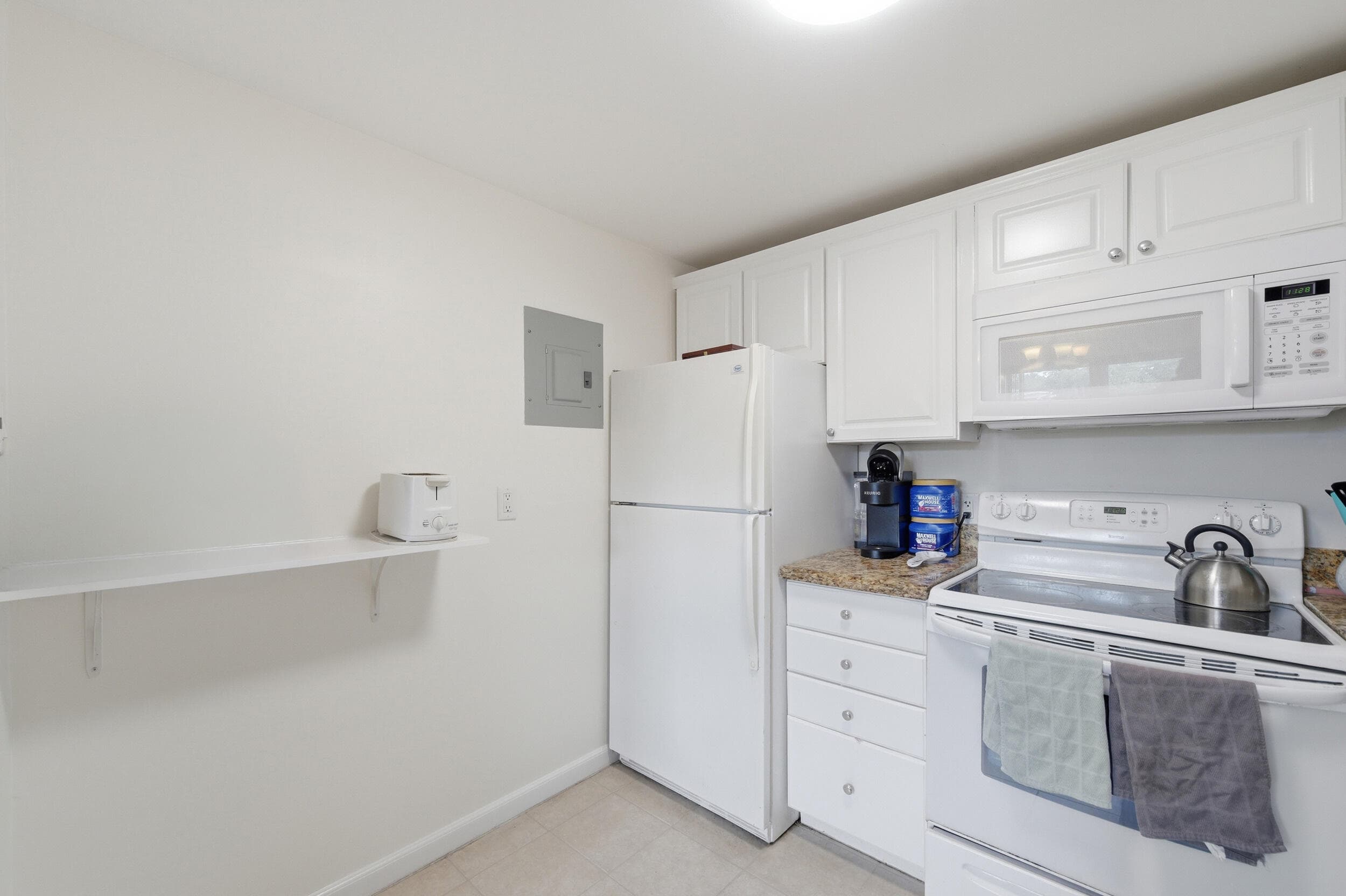 387 Flanders I, Delray Beach, FL 33484 — photo 13 of 40
