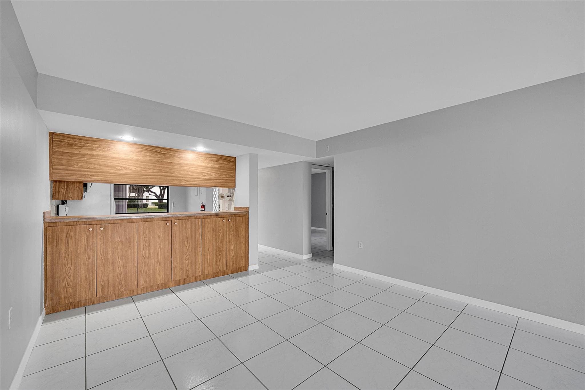 1713 Whitehall Drive 103, Davie, FL 33324 — photo 15 of 28