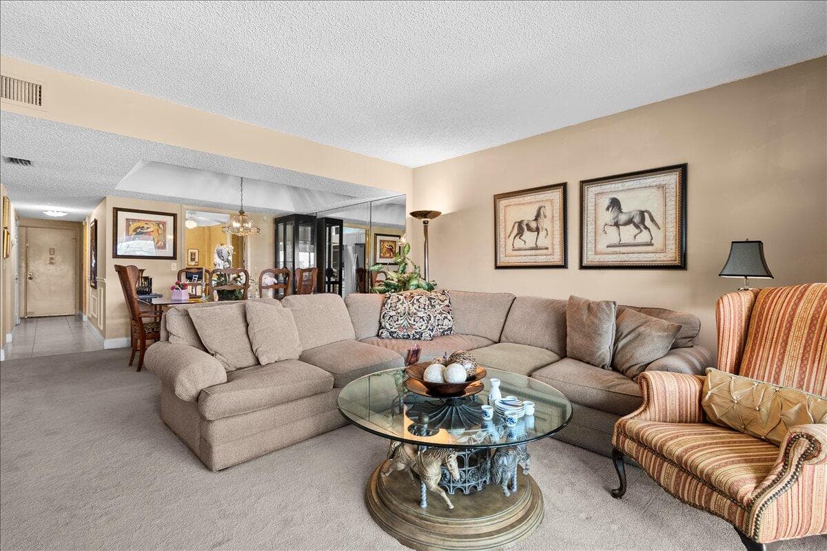 6768 N 10th Avenue 410, Lake Worth, FL 33467 — photo 11 of 37