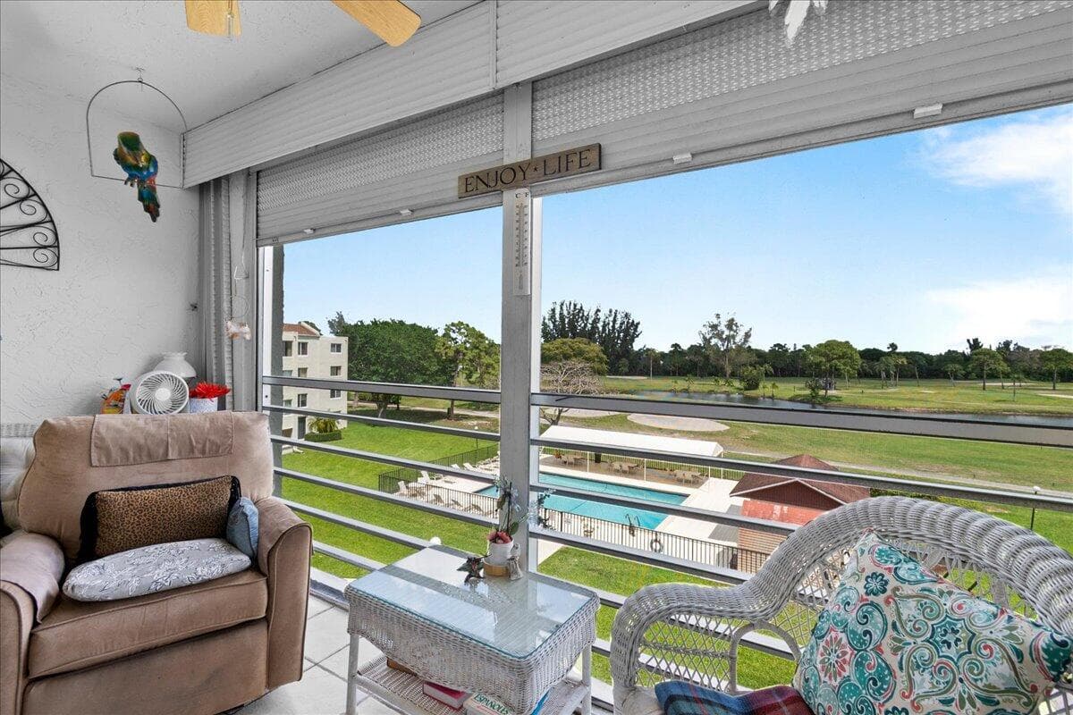 6768 N 10th Avenue 410, Lake Worth, FL 33467 — photo 1 of 37