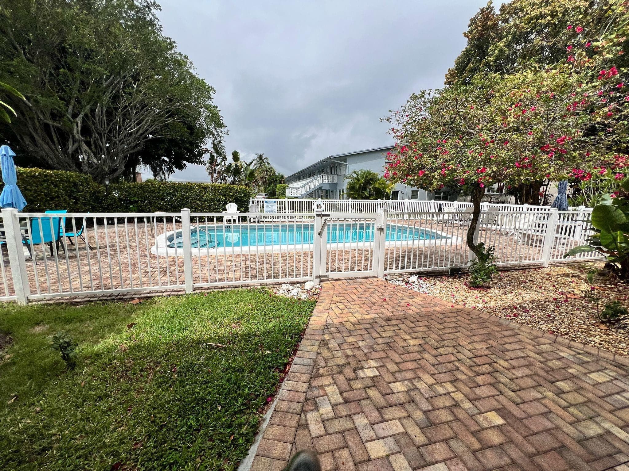 751 Pine Drive 101, Pompano Beach, FL 33060 — photo 14 of 40