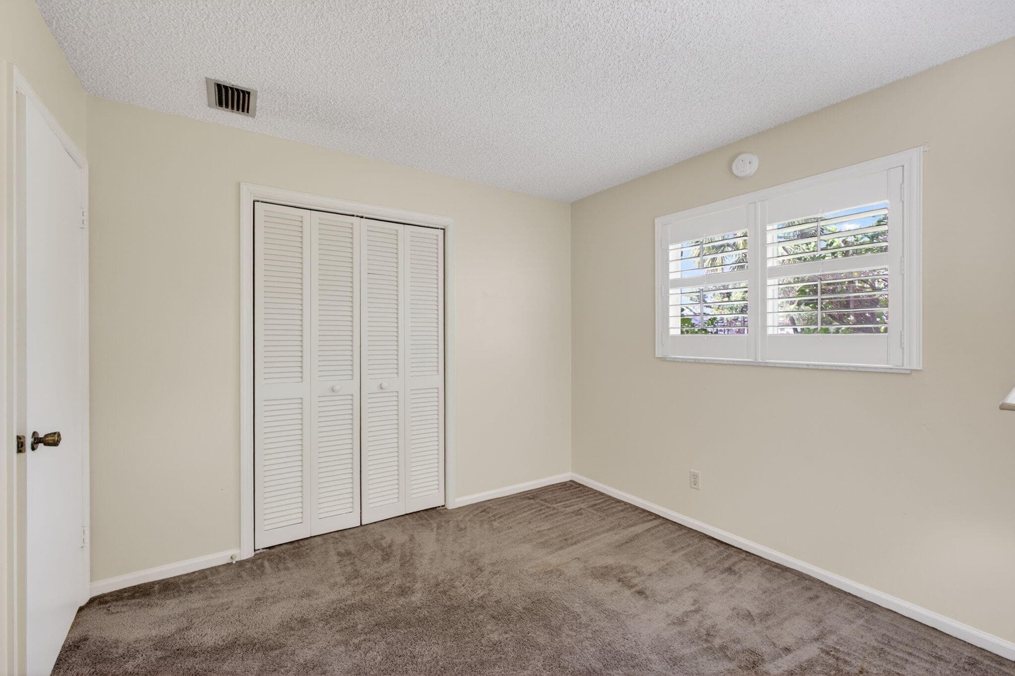 9820 Jonquil Circle N, Palm Beach Gardens, FL 33410 — photo 18 of 51