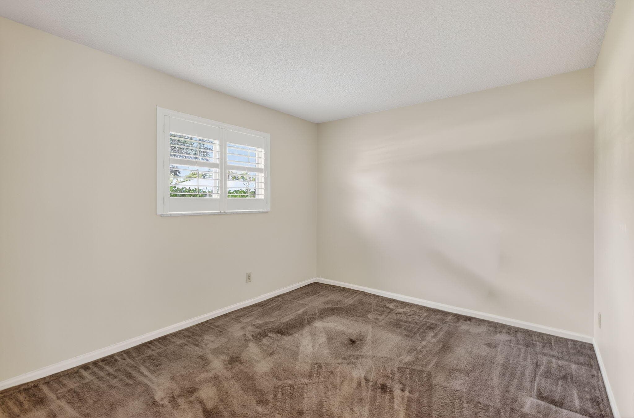 9820 Jonquil Circle N, Palm Beach Gardens, FL 33410 — photo 33 of 51