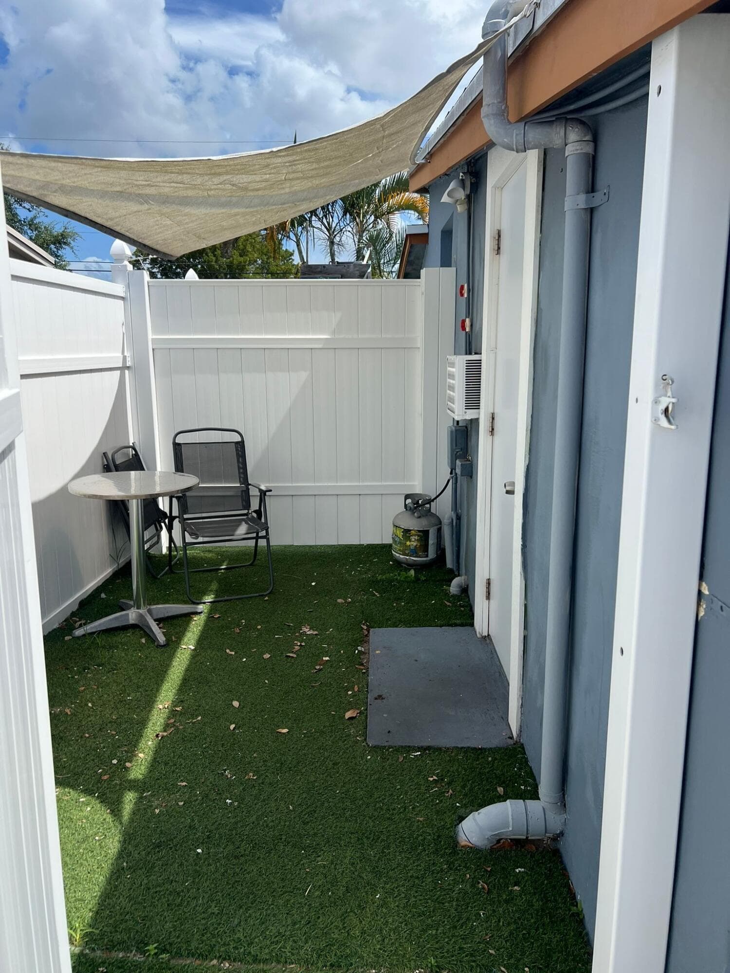 7151 NW Taft Street B, Hollywood, FL 33024 — photo 4 of 7