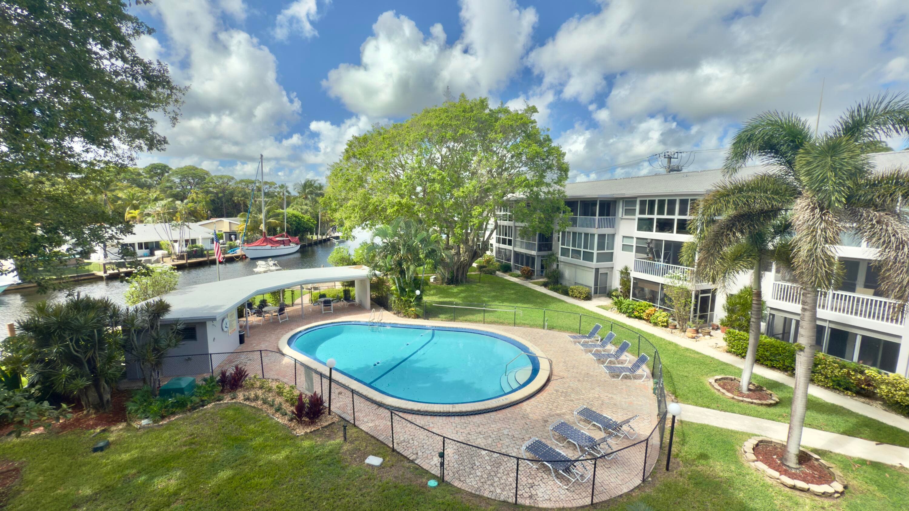 1200 SW 12th Street SW 305, Fort Lauderdale, FL 33315 — photo 17 of 32