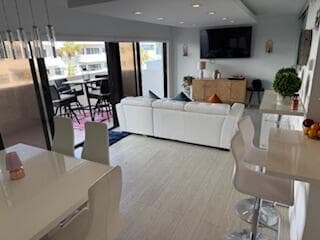 330 SE 20th Avenue 306, Deerfield Beach, FL 33441 — photo 4 of 20
