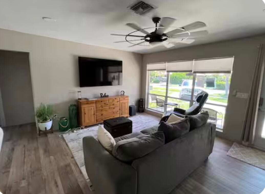 511 SE 5th Street SE, Pompano Beach, FL 33060 — photo 4 of 19