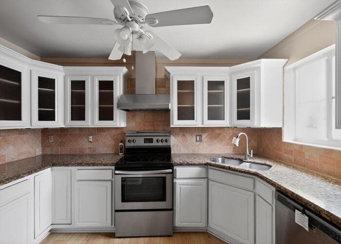 1131 Adams Street, Hollywood, FL 33019 — photo 7 of 23