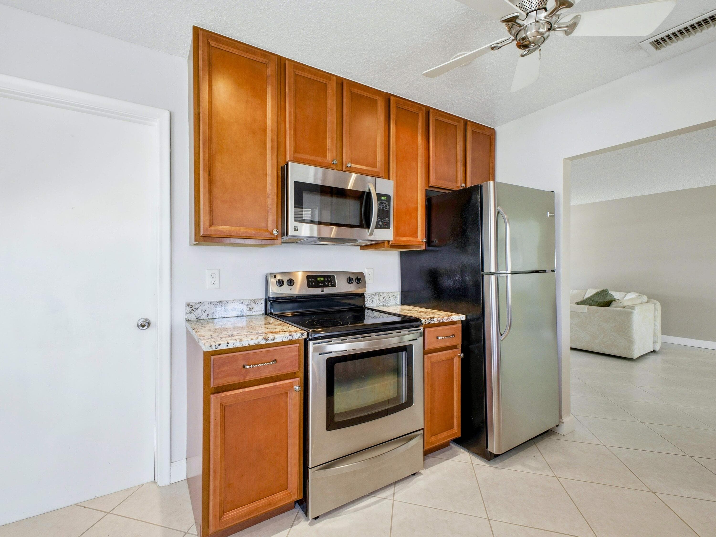 2020 SW 17th Avenue, Boynton Beach, FL 33426 — photo 13 of 36