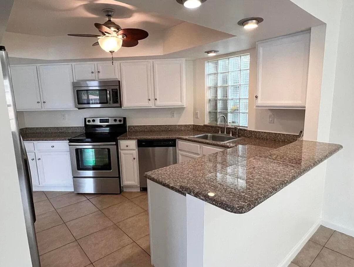 4328 Hazel Avenue C, Palm Beach Gardens, FL 33410 — photo 10 of 25