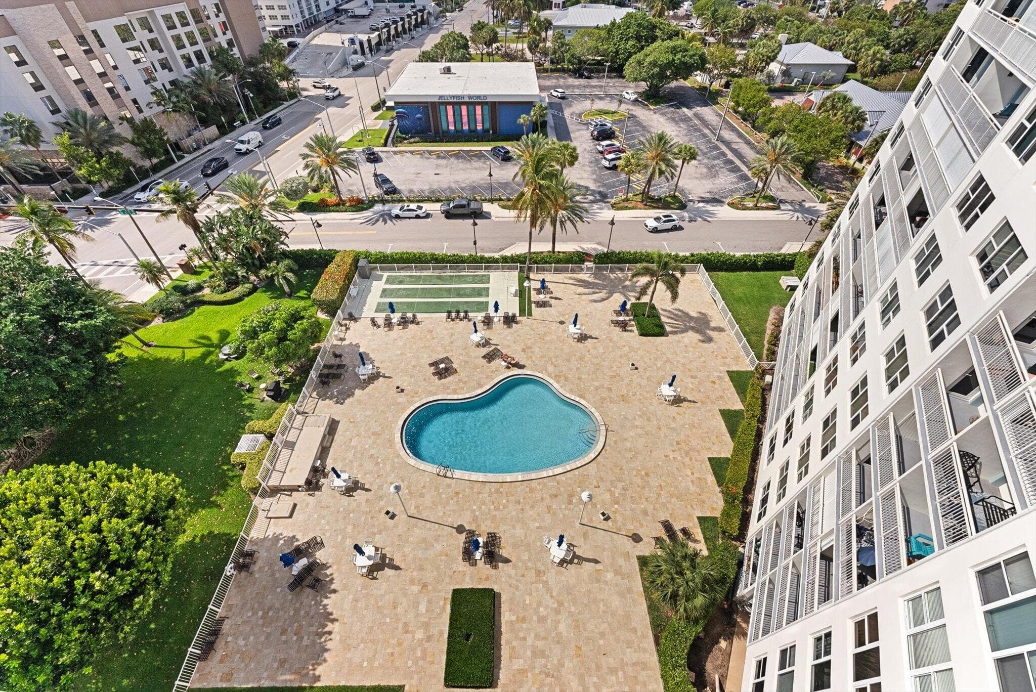 201 N Ocean Boulevard 1102, Pompano Beach, FL 33062 — photo 17 of 43