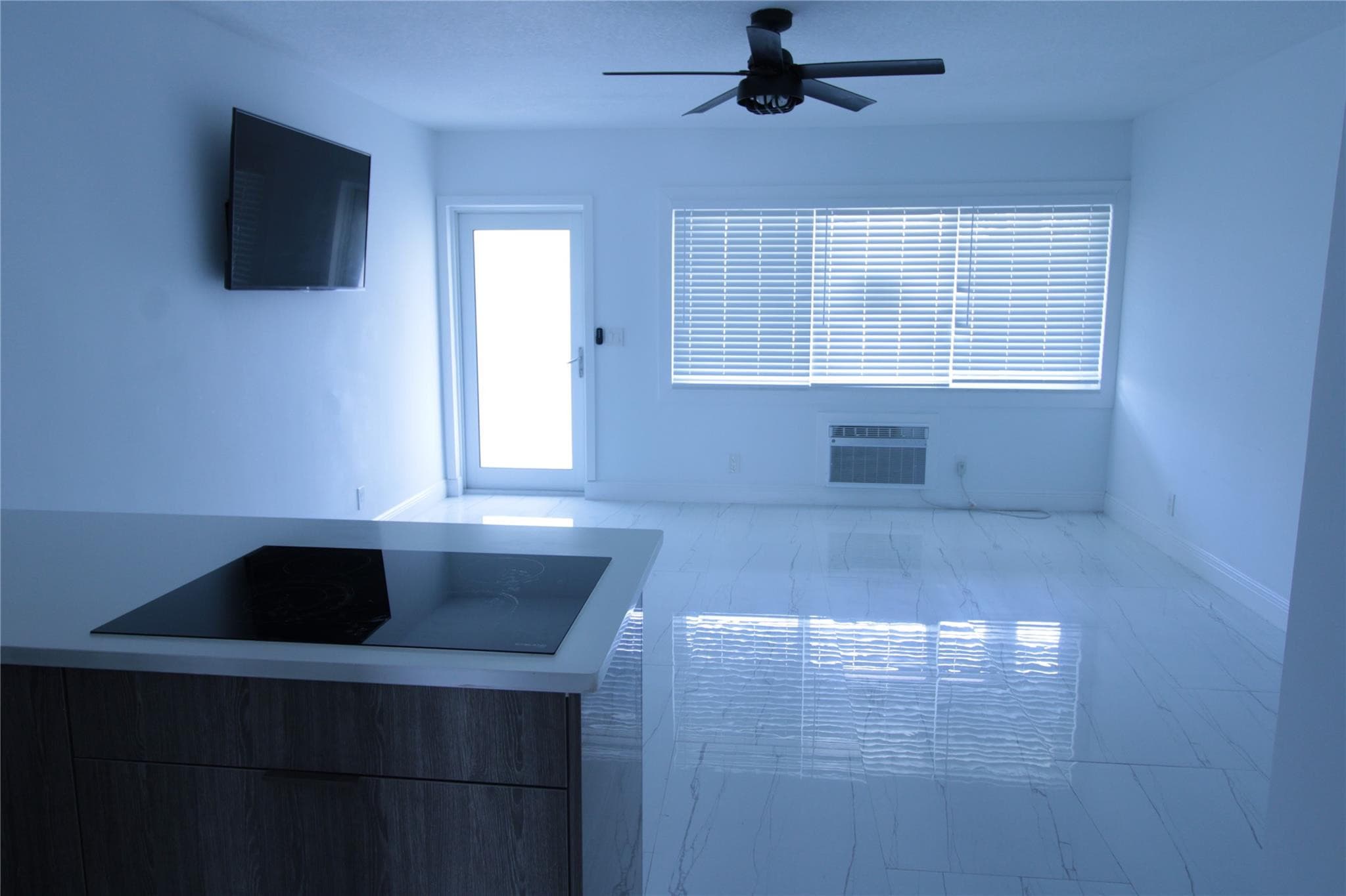 600 Layne Boulevard 119, Hallandale Beach, FL 33009 — photo 5 of 14