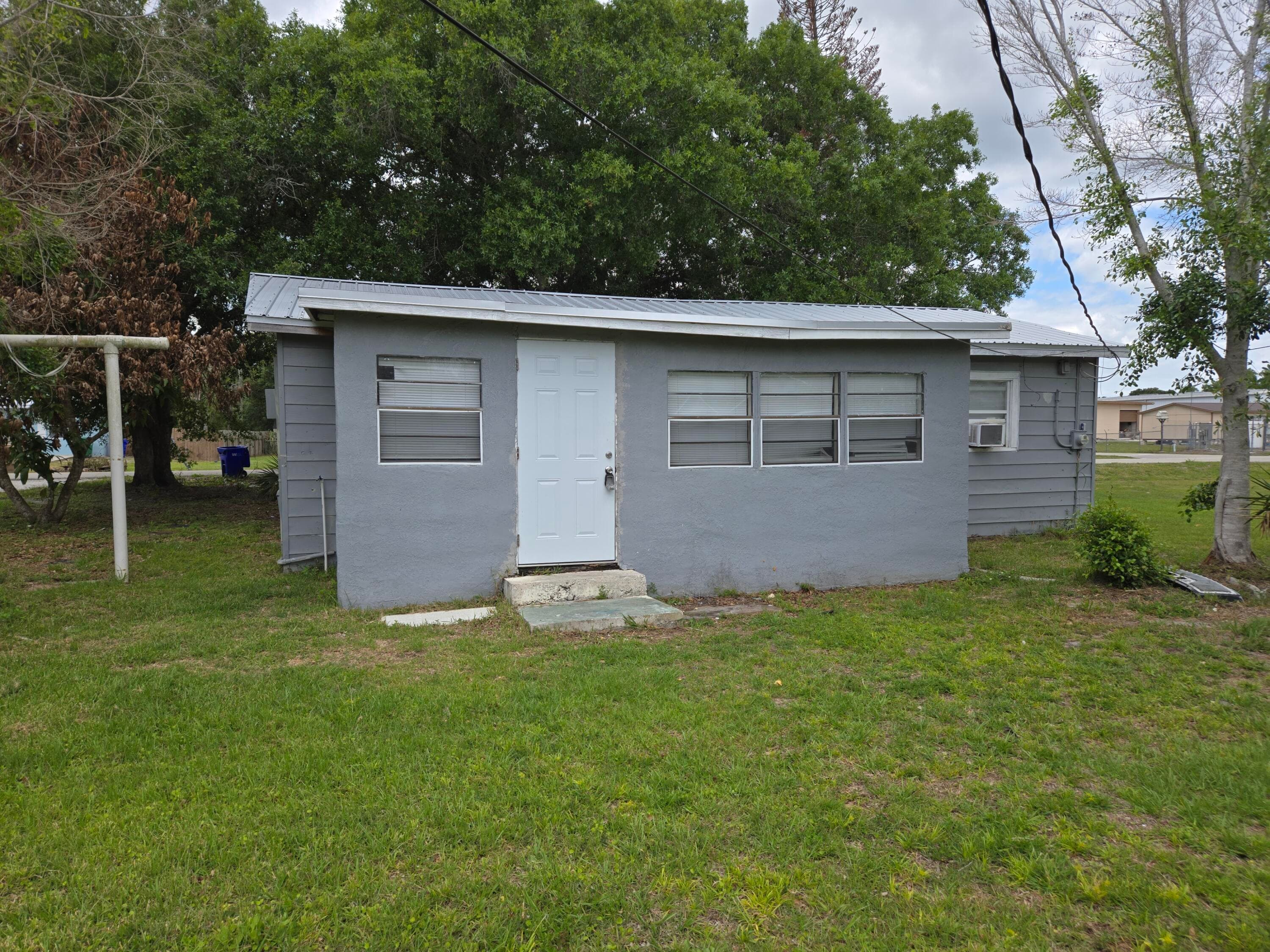 408 NW 10th Avenue, Okeechobee, FL 34974 — photo 7 of 29
