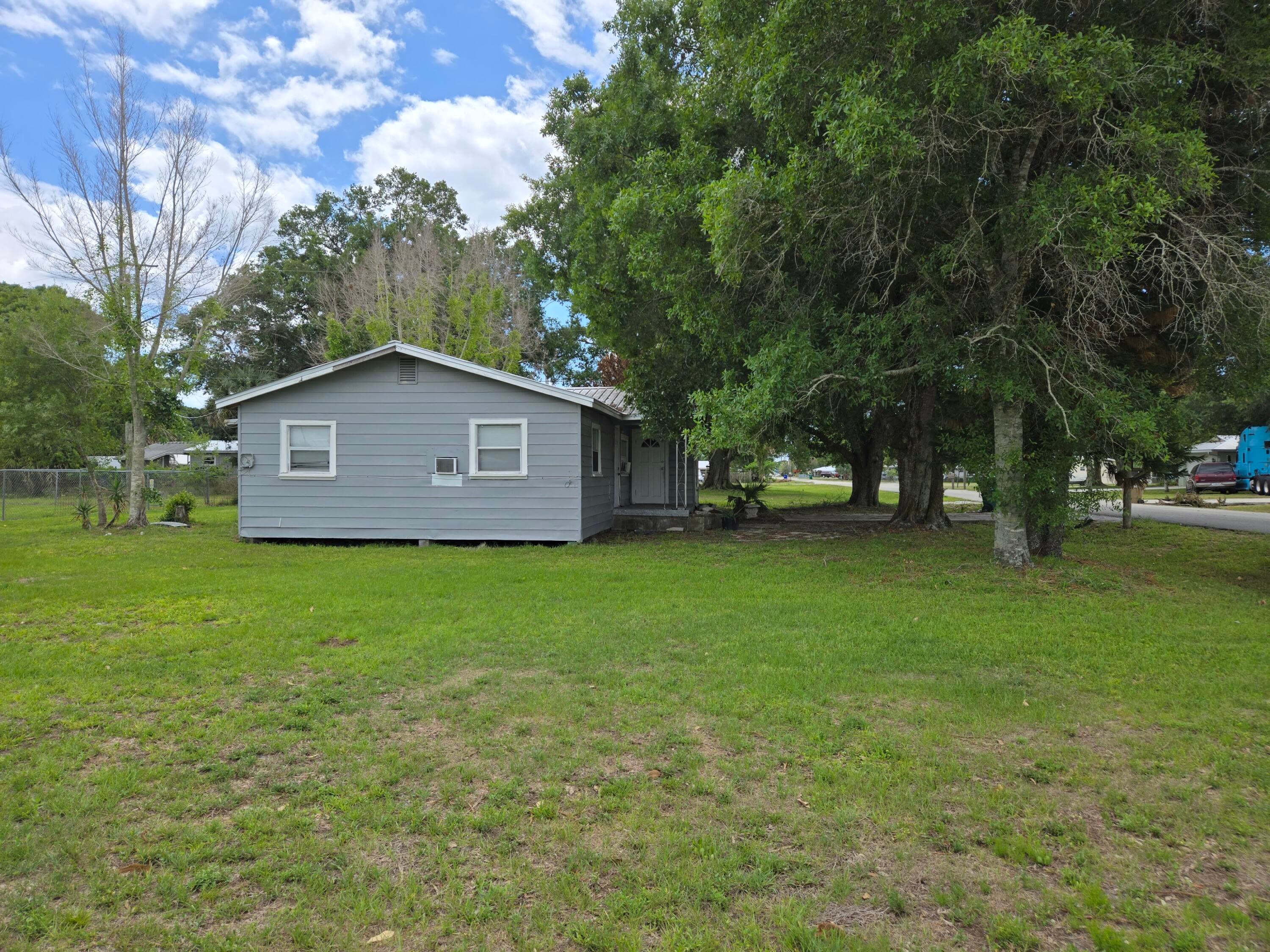 408 NW 10th Avenue, Okeechobee, FL 34974 — photo 9 of 29