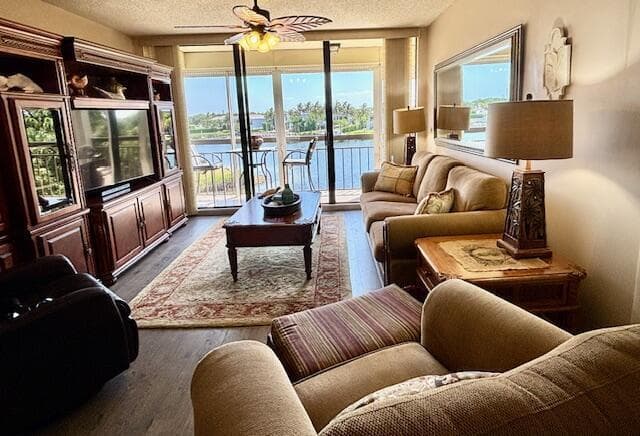 2201 Marina Isle Way 403, Jupiter, FL 33477 — photo 4 of 12