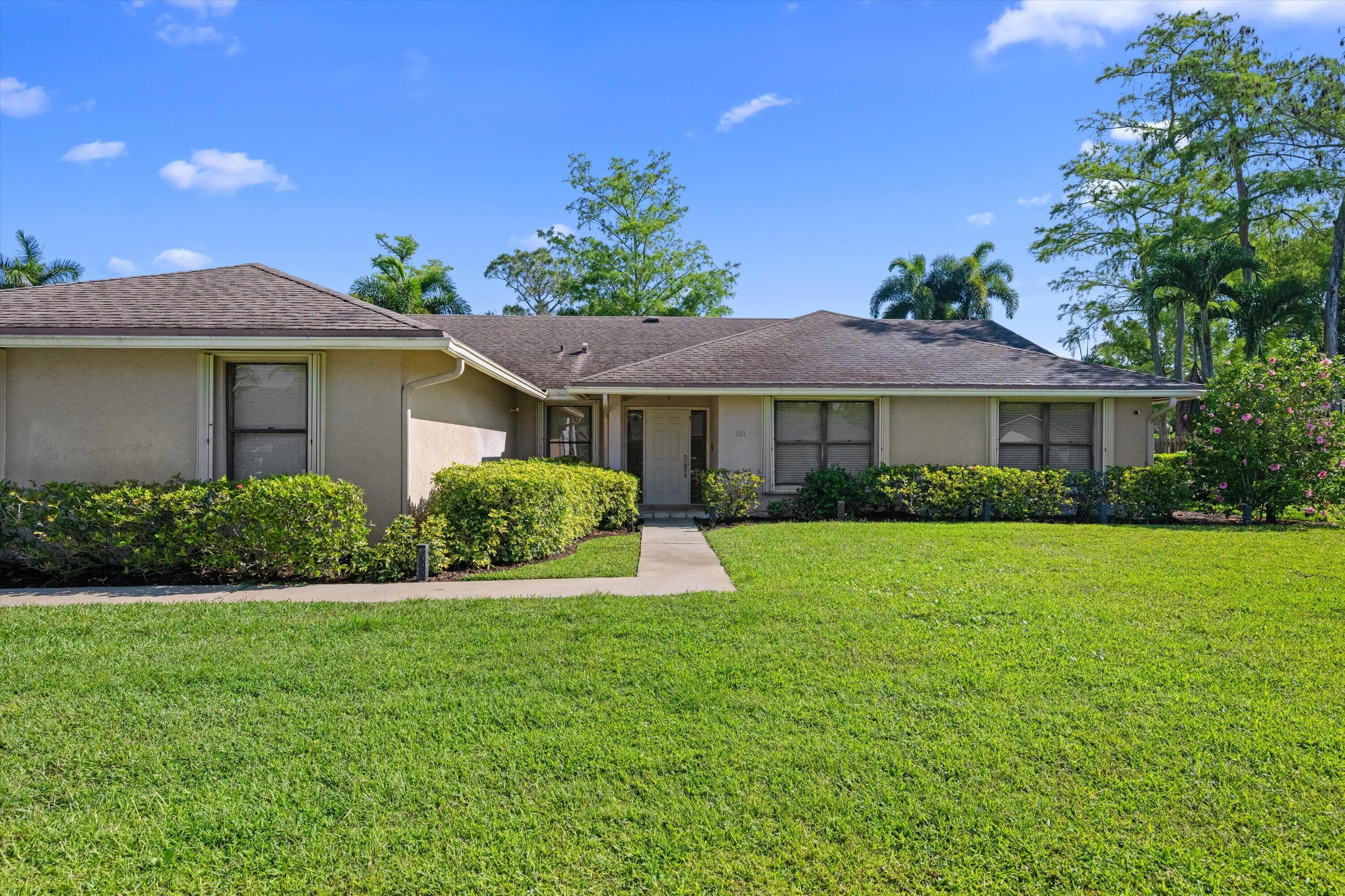657 Juniper Place, Wellington, FL 33414 — photo 2 of 29