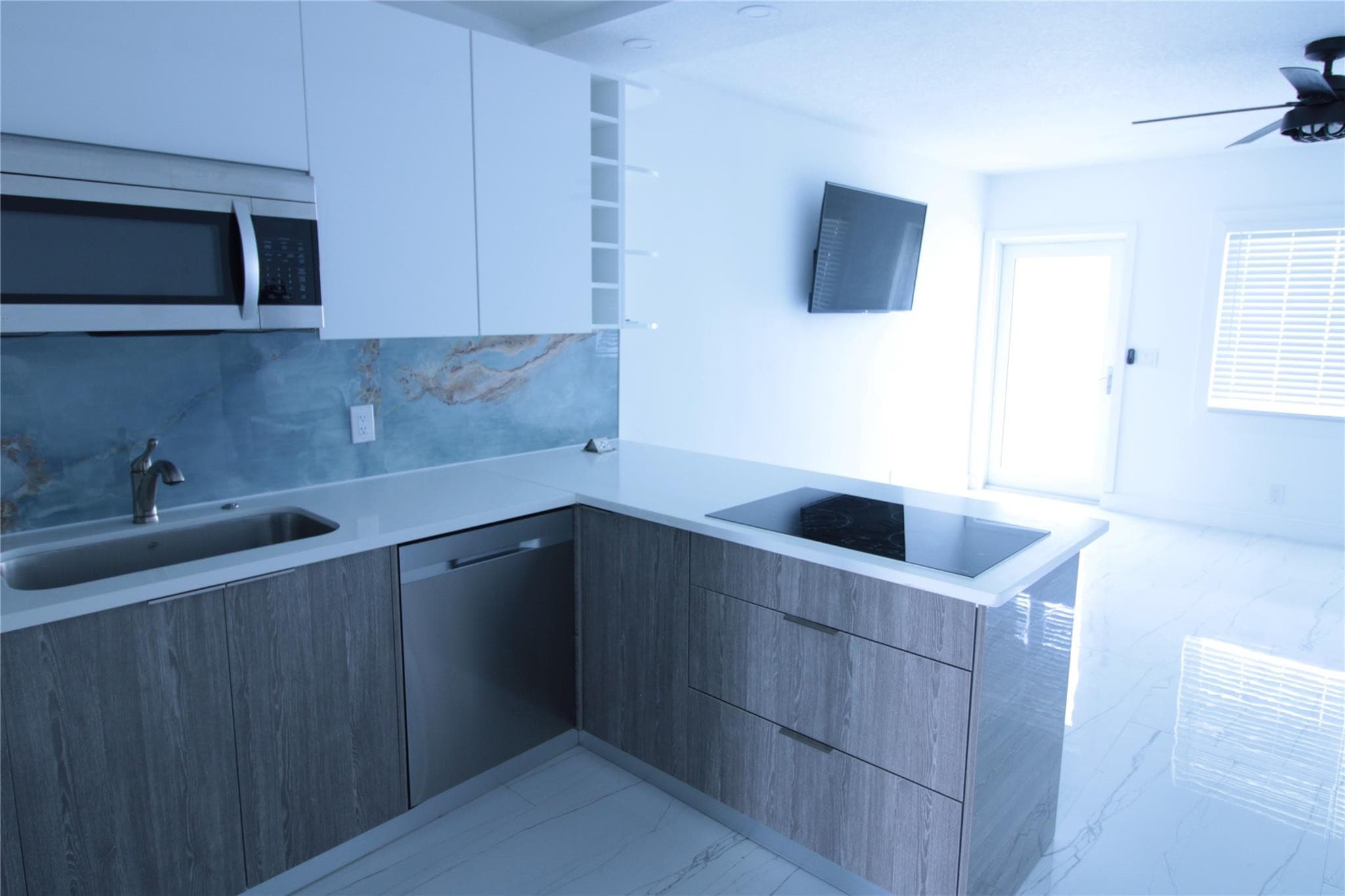 600 Layne Boulevard 119, Hallandale Beach, FL 33009 — photo 6 of 14