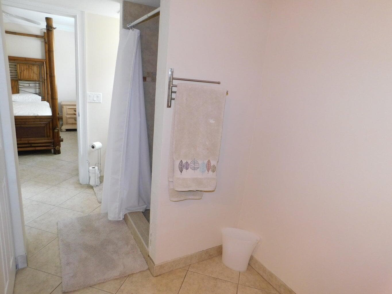 735 Hummingbird Way 204, North Palm Beach, FL 33408 — photo 11 of 18