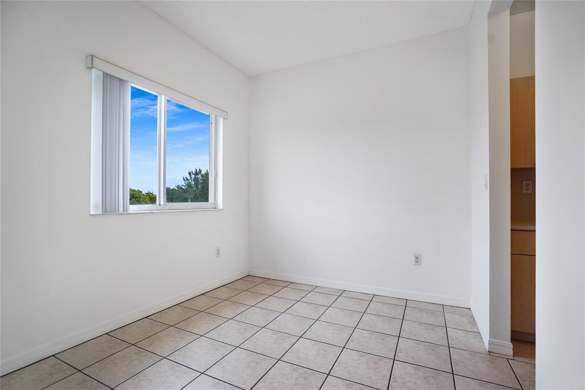 7085 Nova Drive 319, Davie, FL 33317 — photo 15 of 44