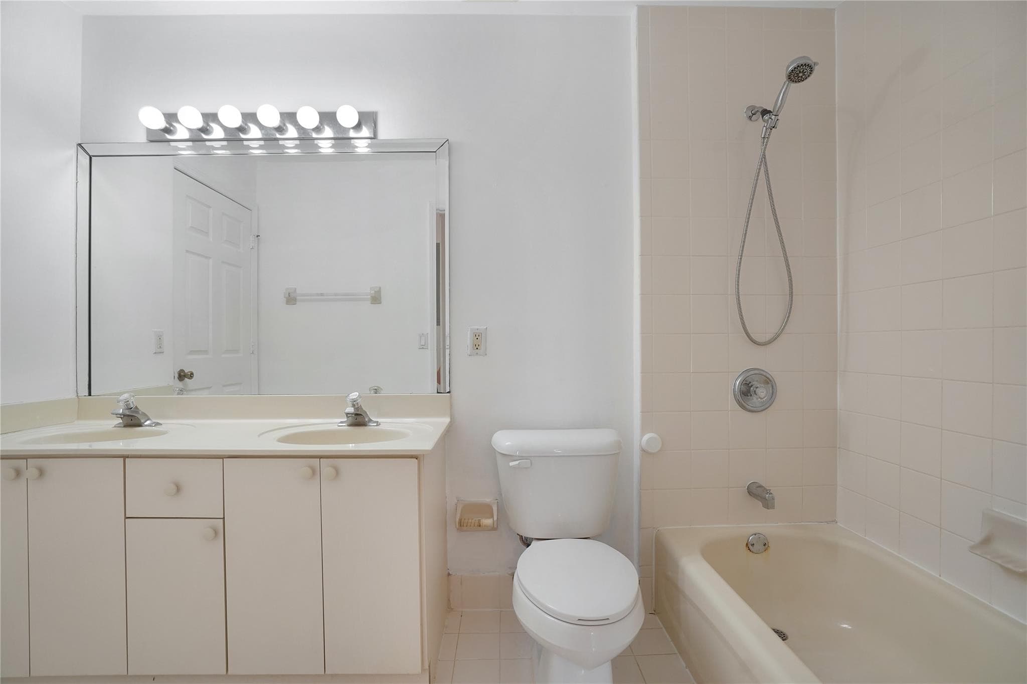 7085 Nova Drive 319, Davie, FL 33317 — photo 26 of 44