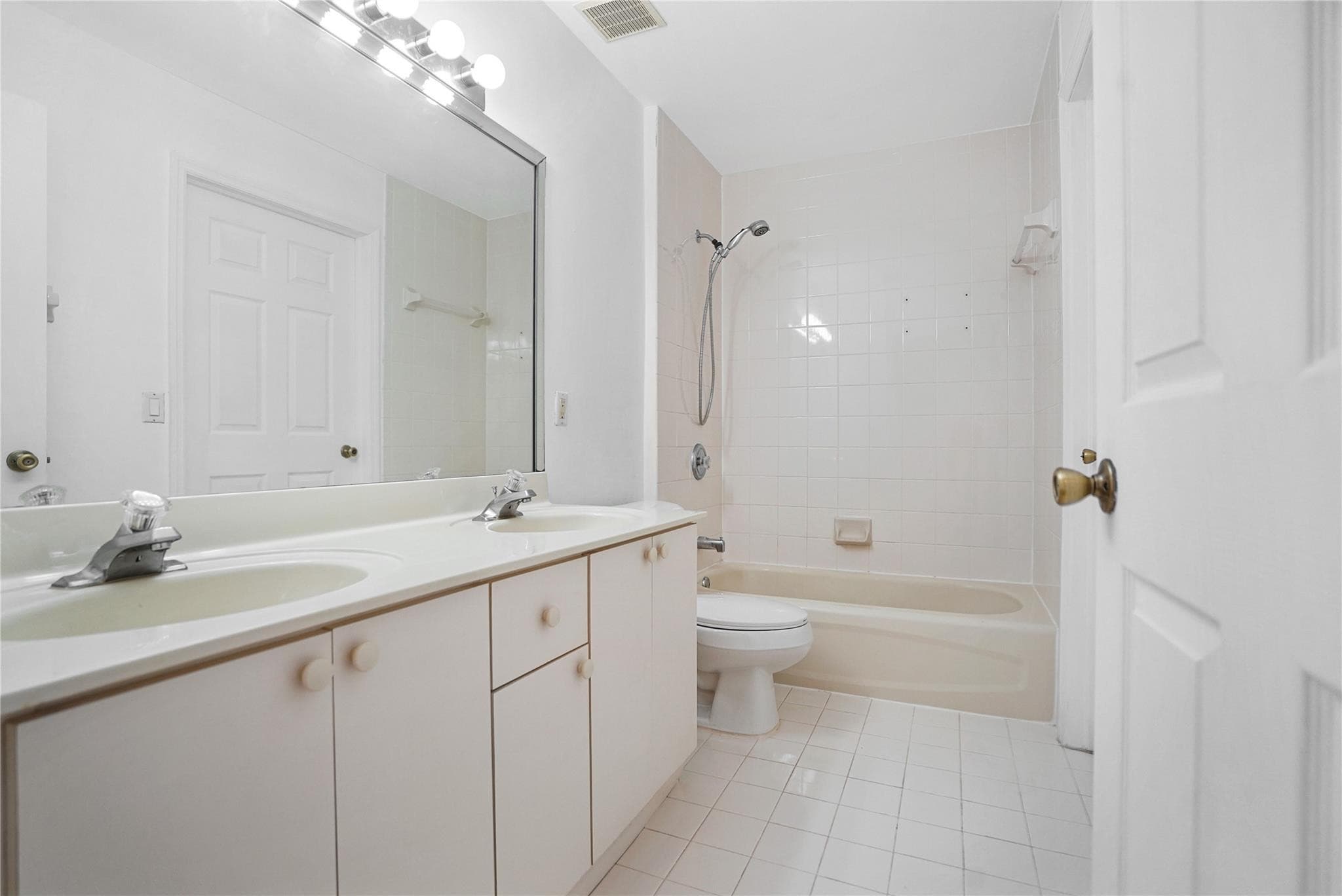7085 Nova Drive 319, Davie, FL 33317 — photo 27 of 44
