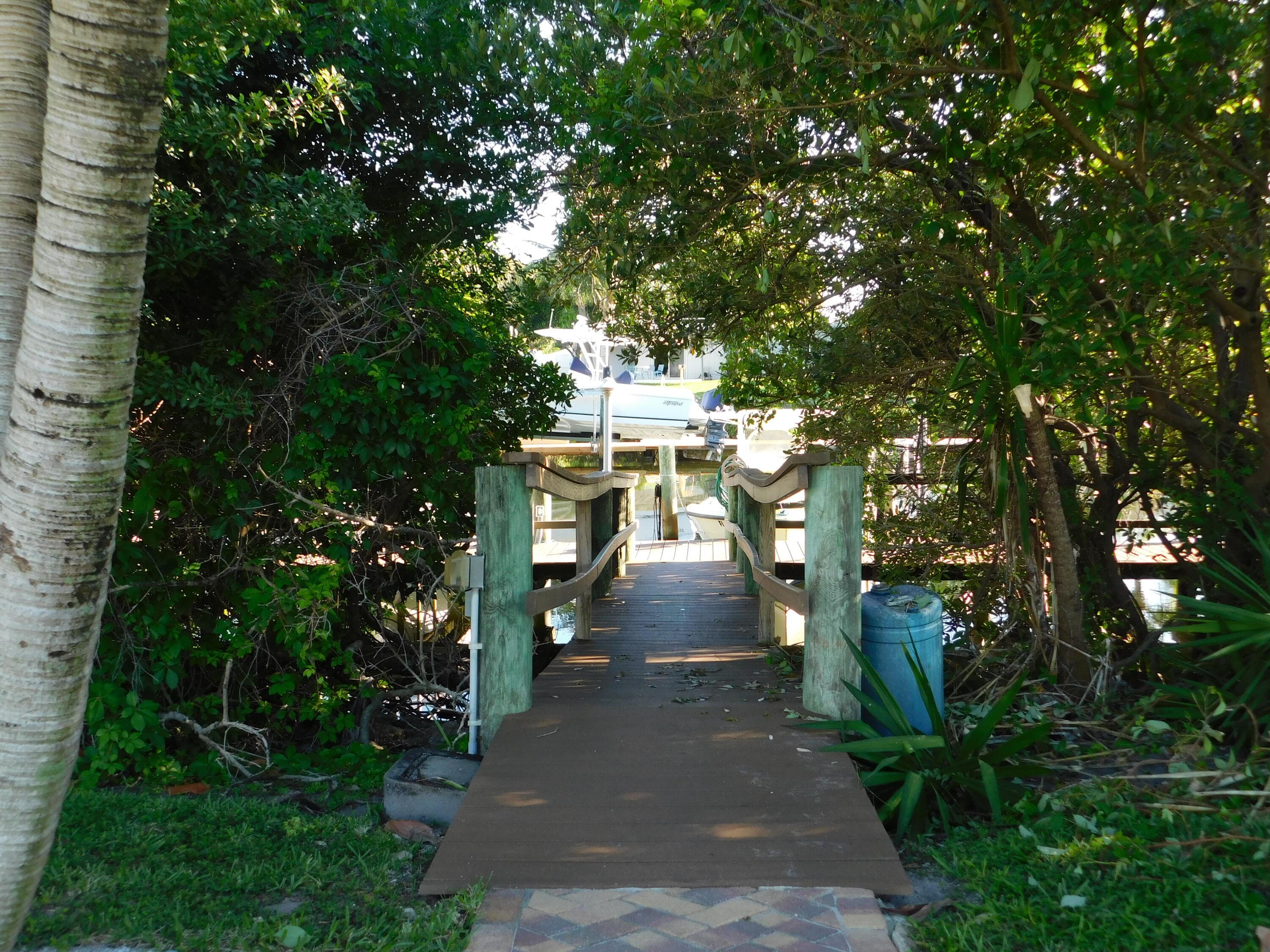 735 Hummingbird Way 204, North Palm Beach, FL 33408 — photo 15 of 18