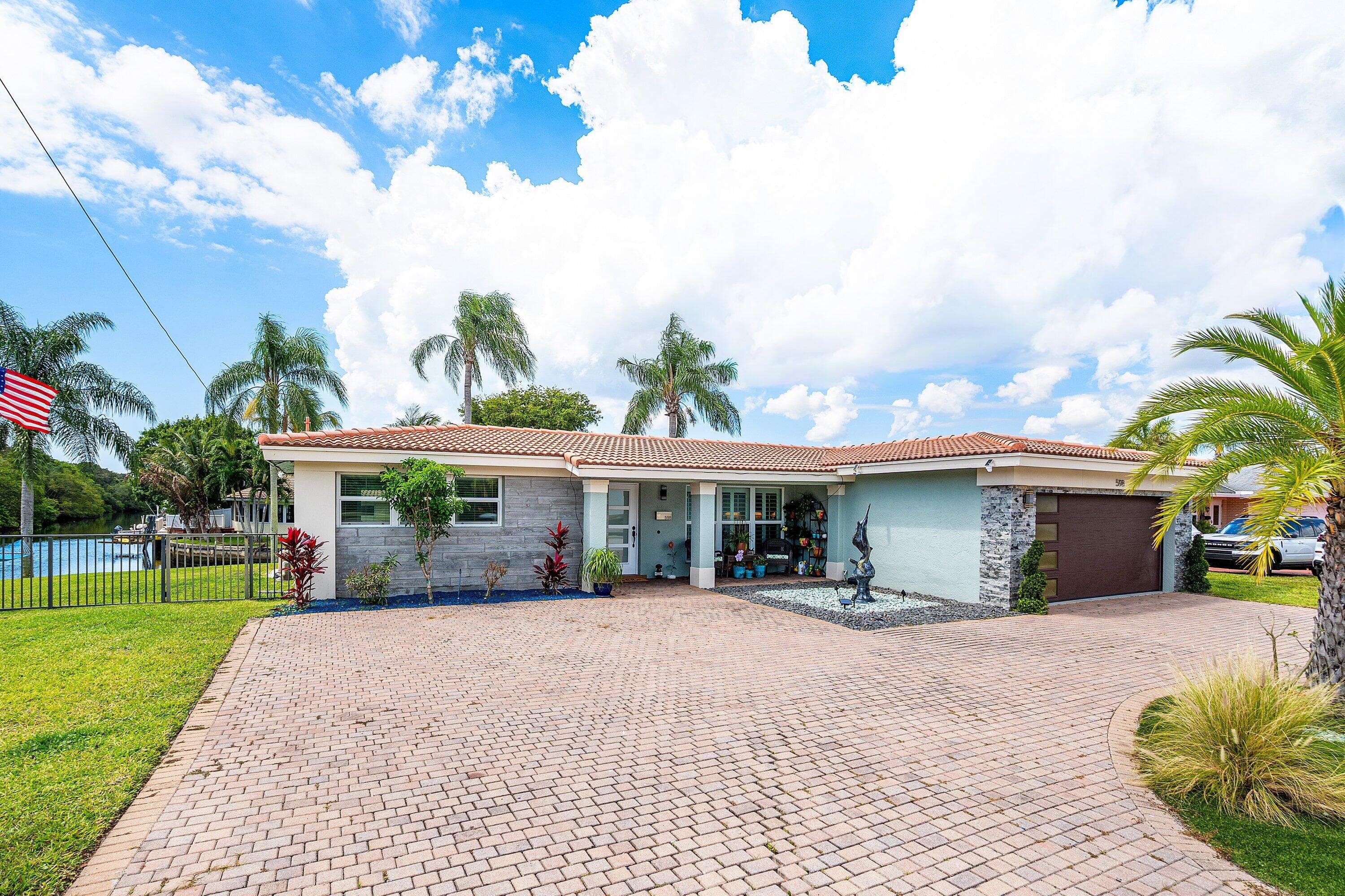 598 W Palmetto Park Road, Boca Raton, FL 33432 — photo 3 of 46