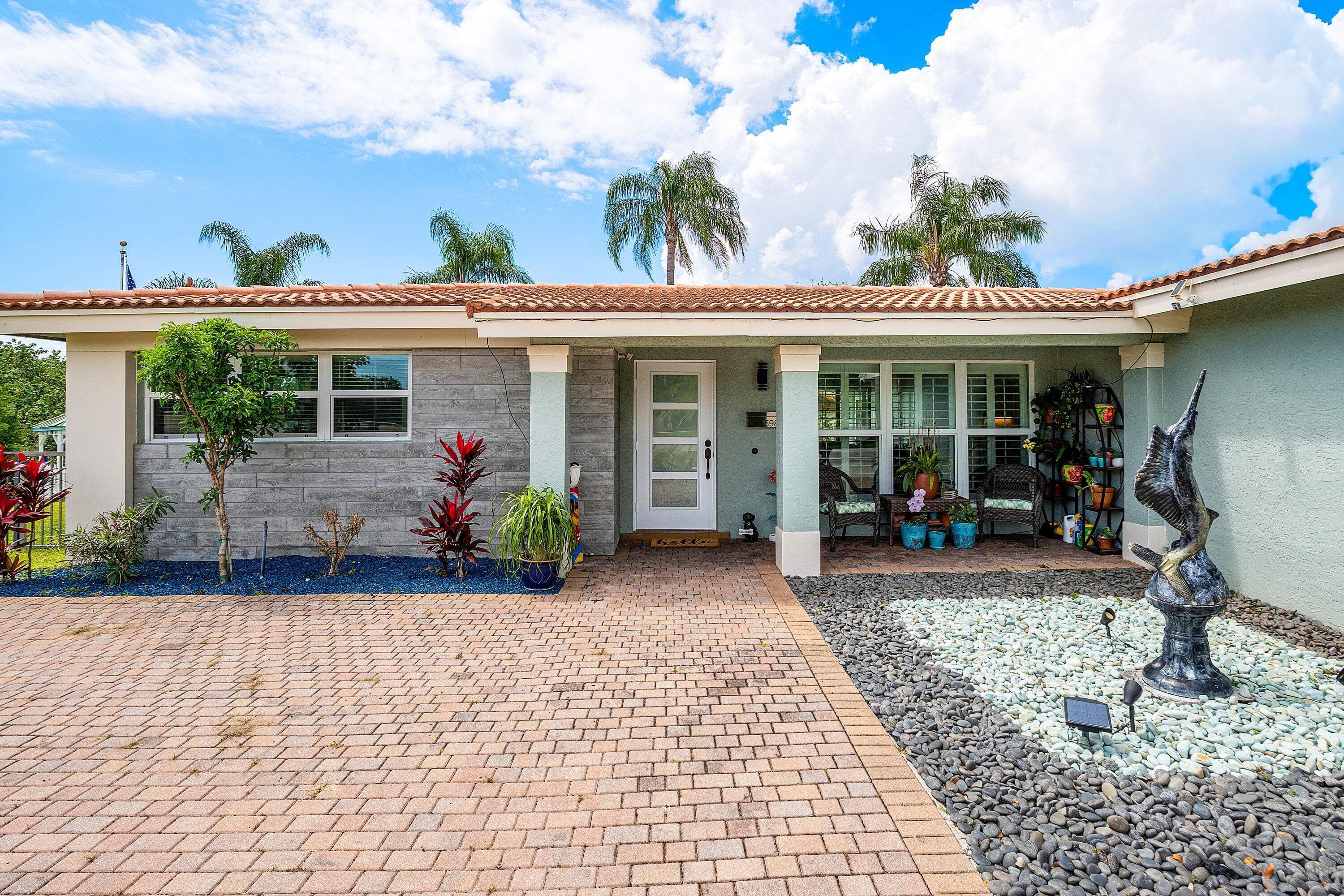 598 W Palmetto Park Road, Boca Raton, FL 33432 — photo 5 of 46