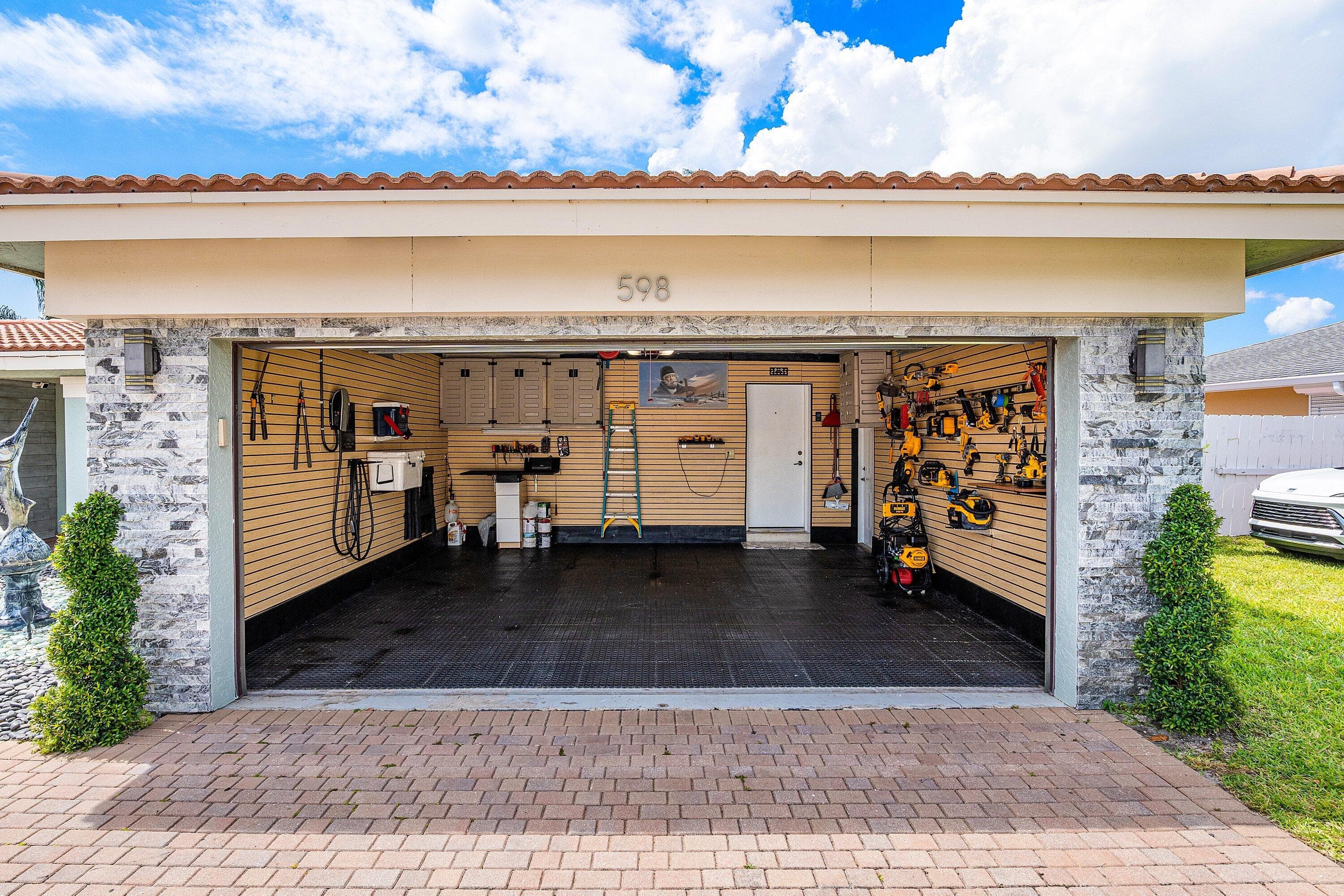 598 W Palmetto Park Road, Boca Raton, FL 33432 — photo 27 of 46