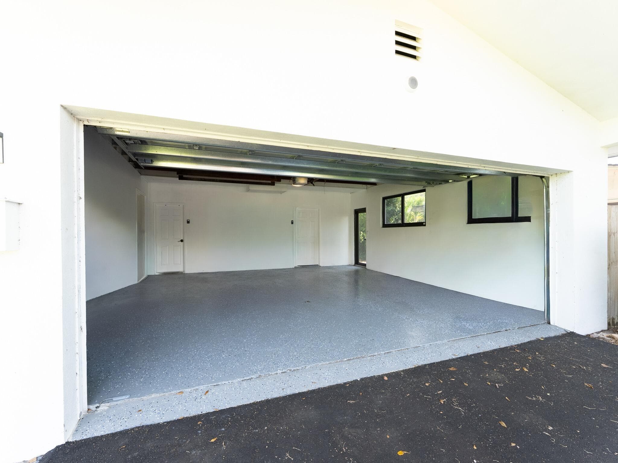 4190 SW 4th Street, Plantation, FL 33317 — photo 5 of 33