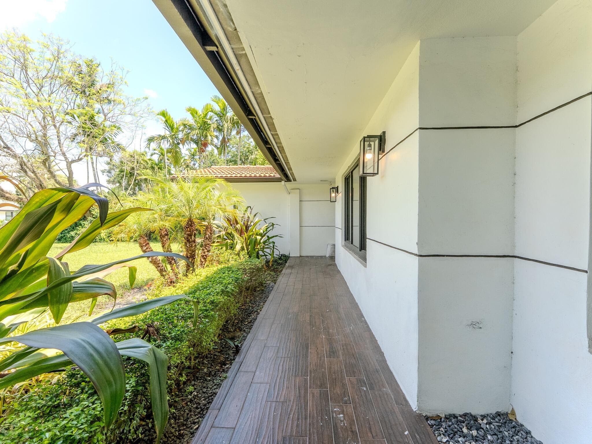 4190 SW 4th Street, Plantation, FL 33317 — photo 4 of 33