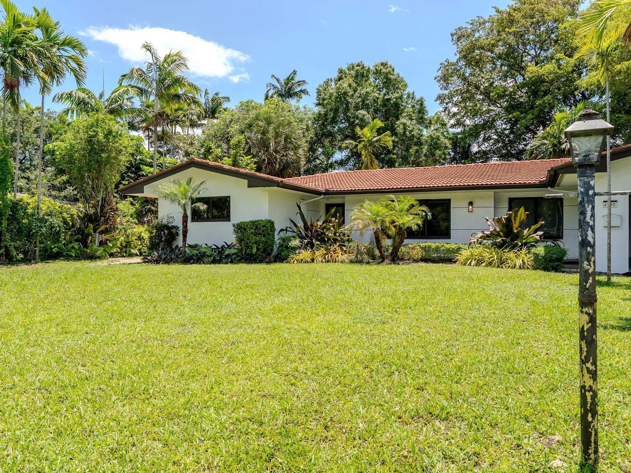 4190 SW 4th Street, Plantation, FL 33317 — photo 2 of 33