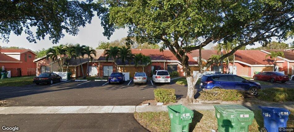 2427 NW 55th Terrace 2427, Lauderhill, FL 33313 — photo 1 of 6