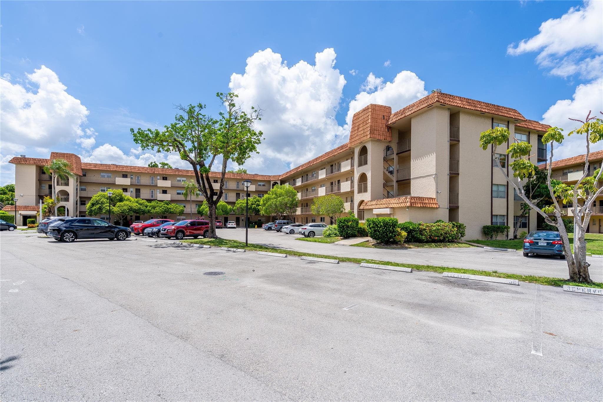 6201 N Falls Cir Drive 403, Lauderhill, FL 33319 — photo 30 of 39
