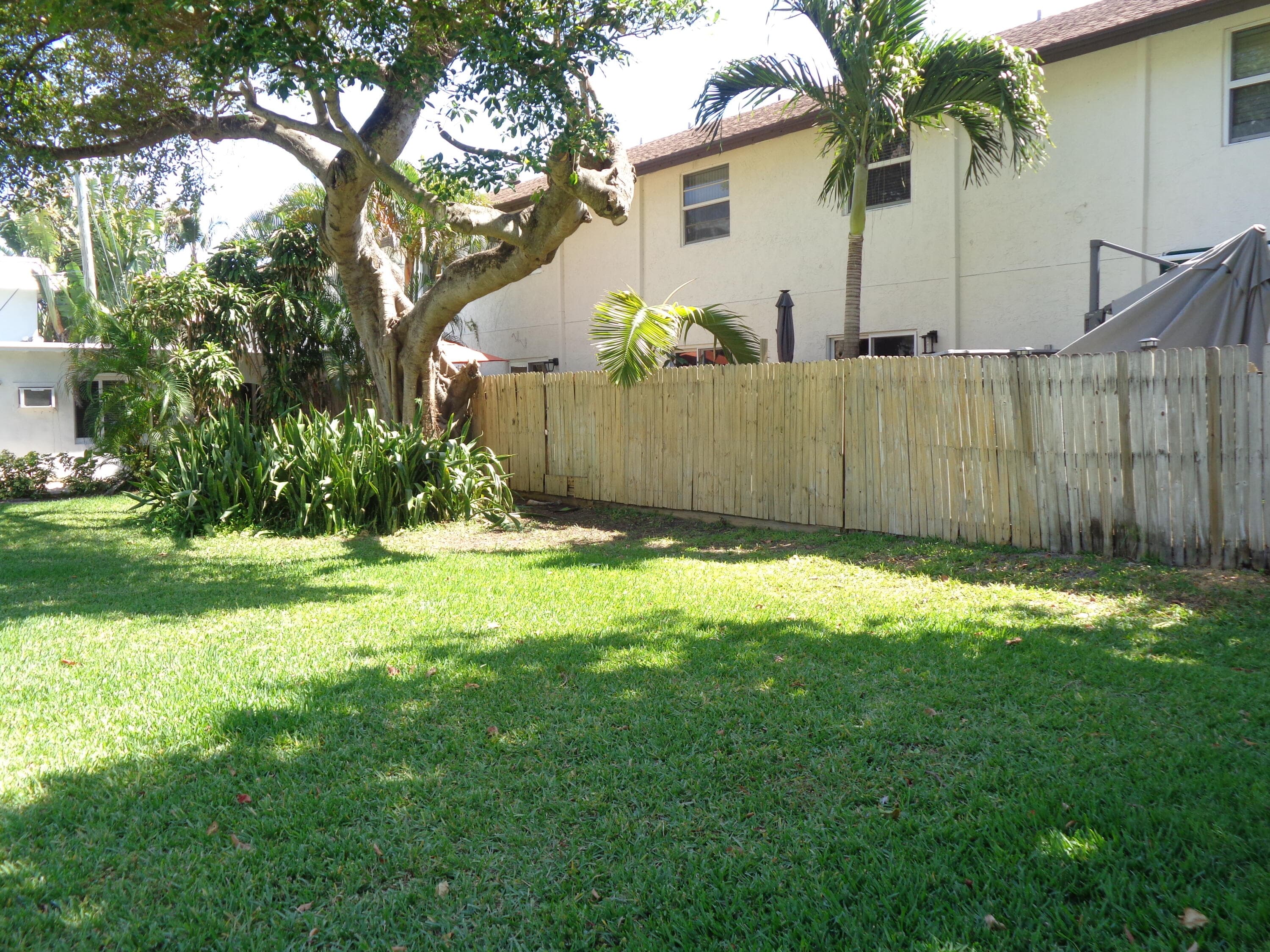 1917 NE 3rd Street 103, Deerfield Beach, FL 33441 — photo 23 of 28