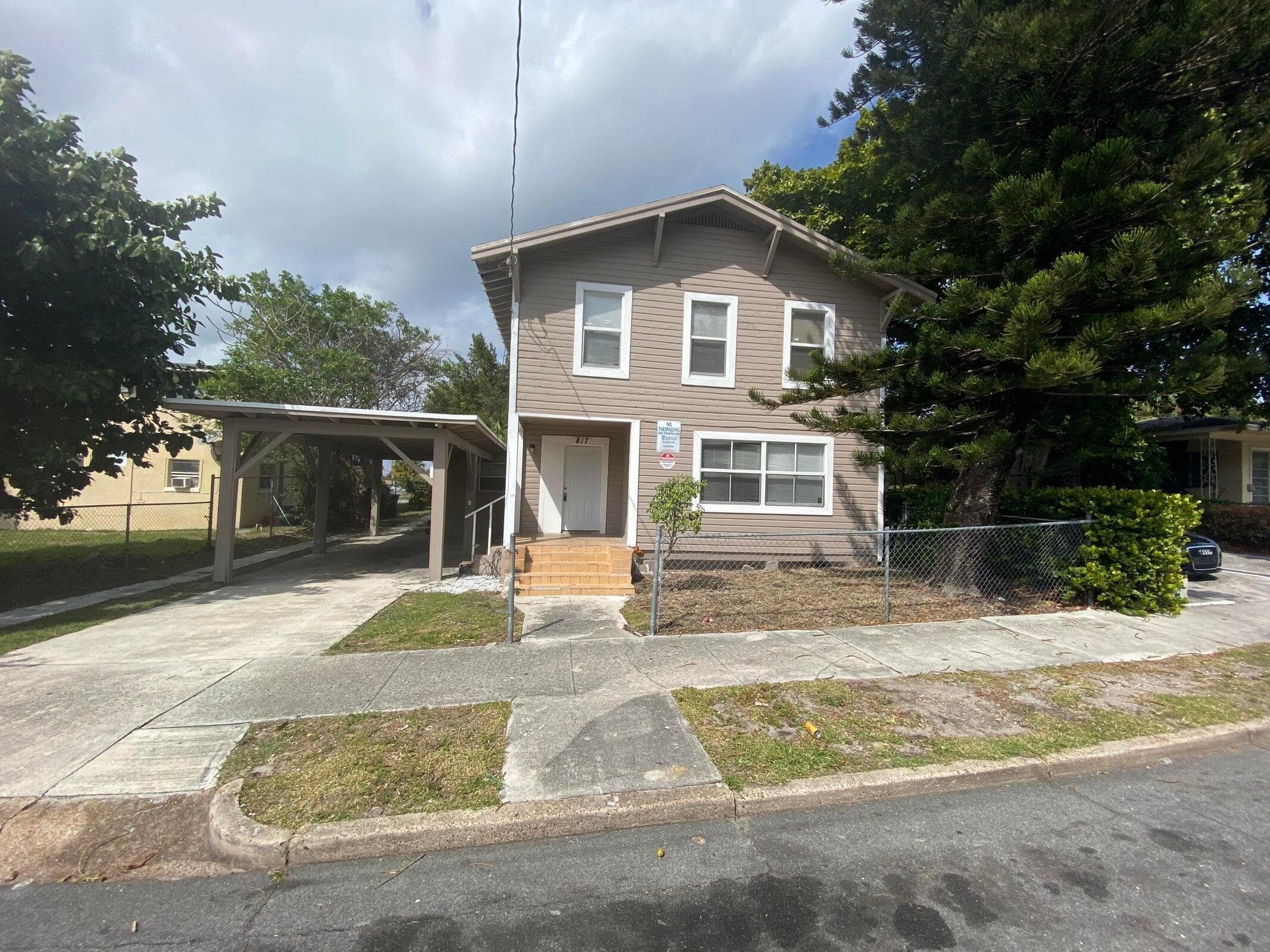 817 NW 7th Street, West Palm Beach, FL 33401 — photo 1 of 25